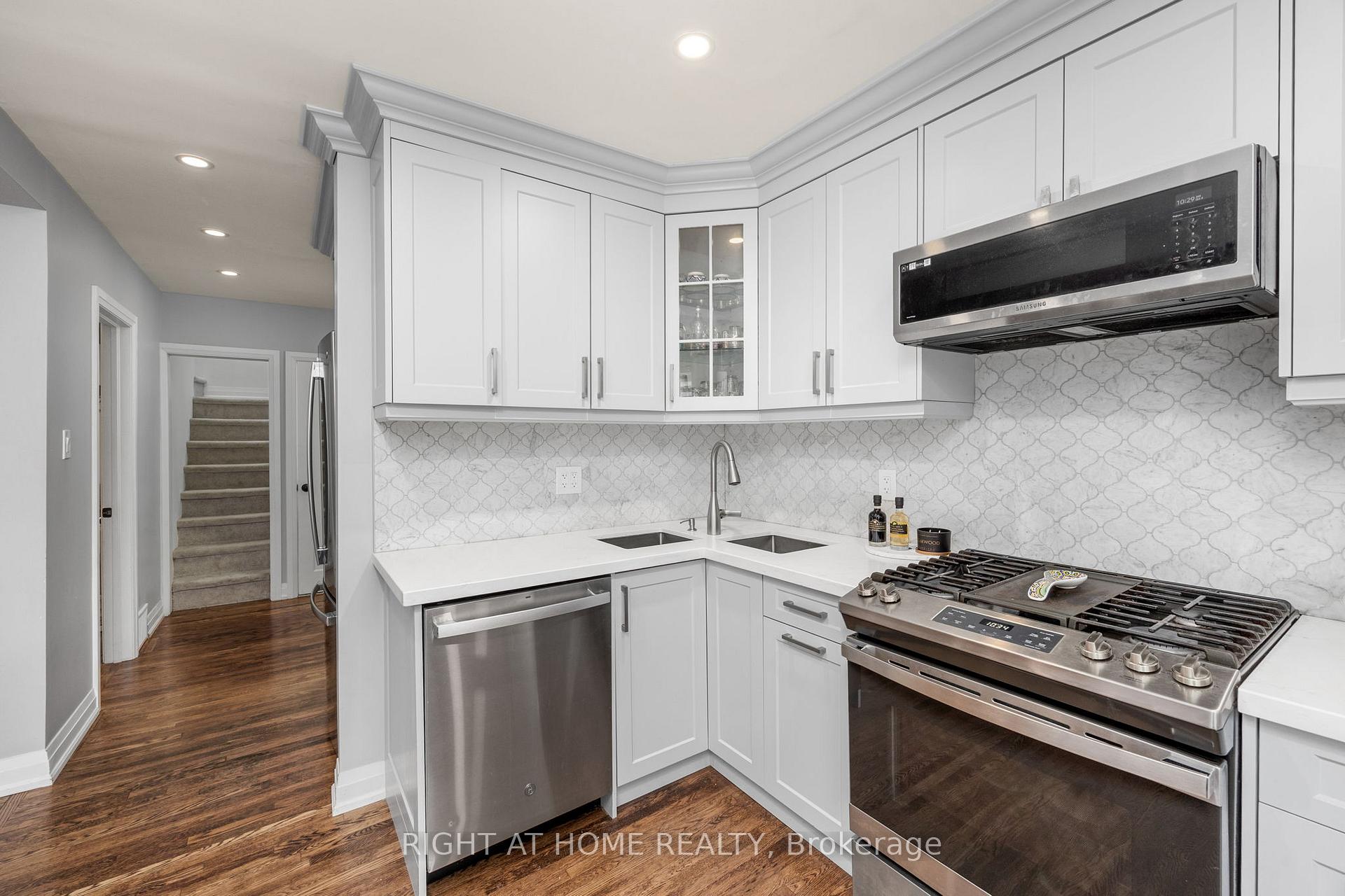 Photo 23 of 164 Elgin Street E, Oshawa, O'Neill — HOMEH