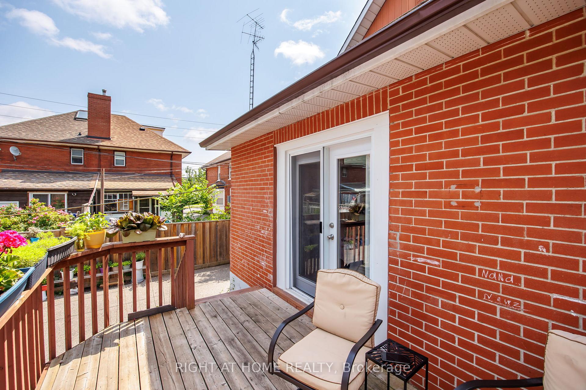 Photo 38 of 164 Elgin Street E, Oshawa, O'Neill — HOMEH