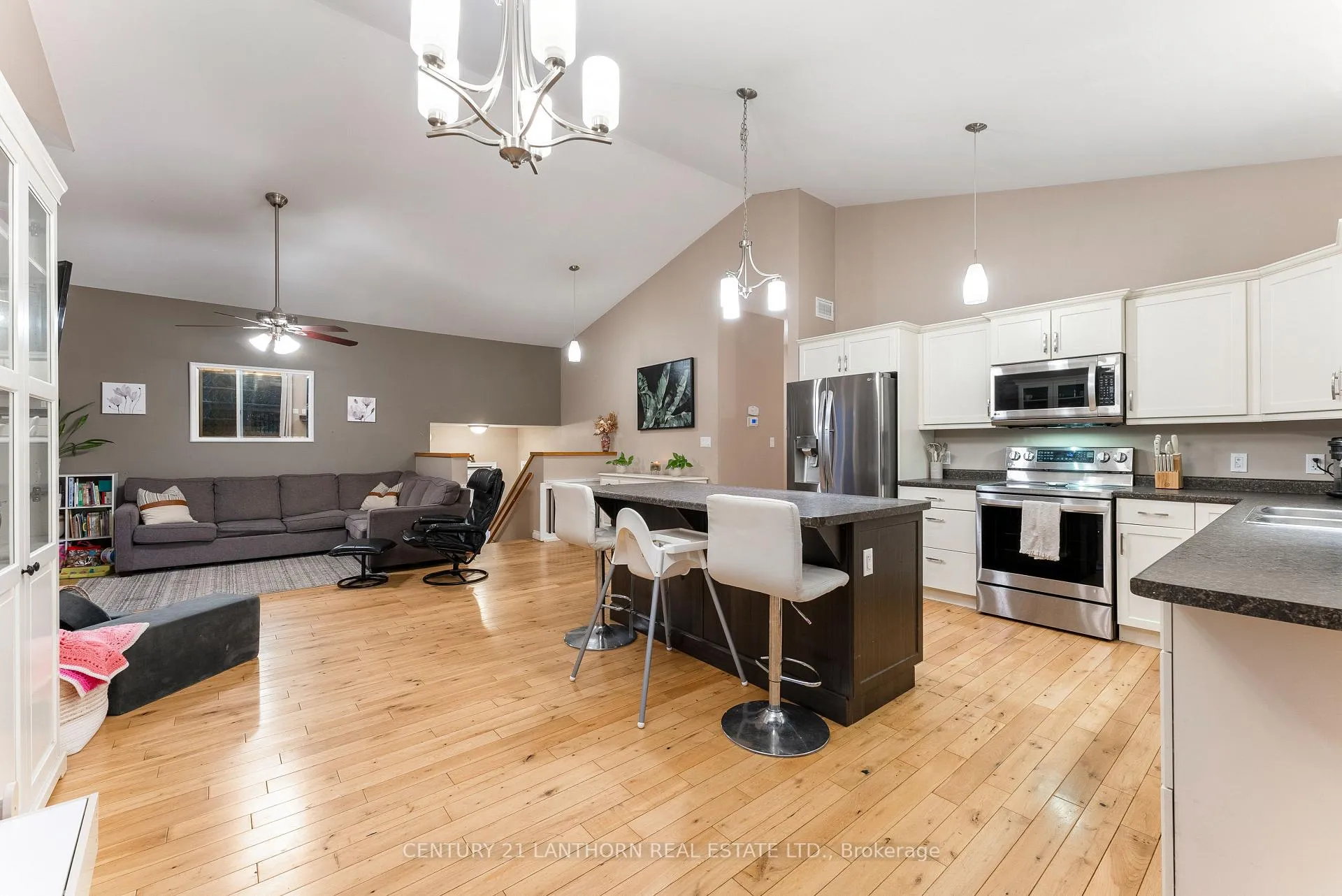 Photo 10 of 528 Mitchells Cross Road, Prince Edward County, North Marysburg Ward — HOMEH