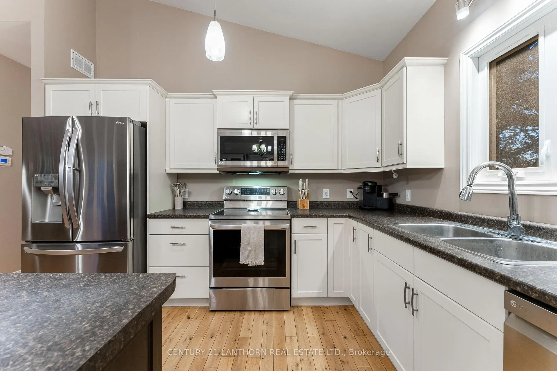 Photo 11 of 528 Mitchells Cross Road, Prince Edward County, North Marysburg Ward — HOMEH