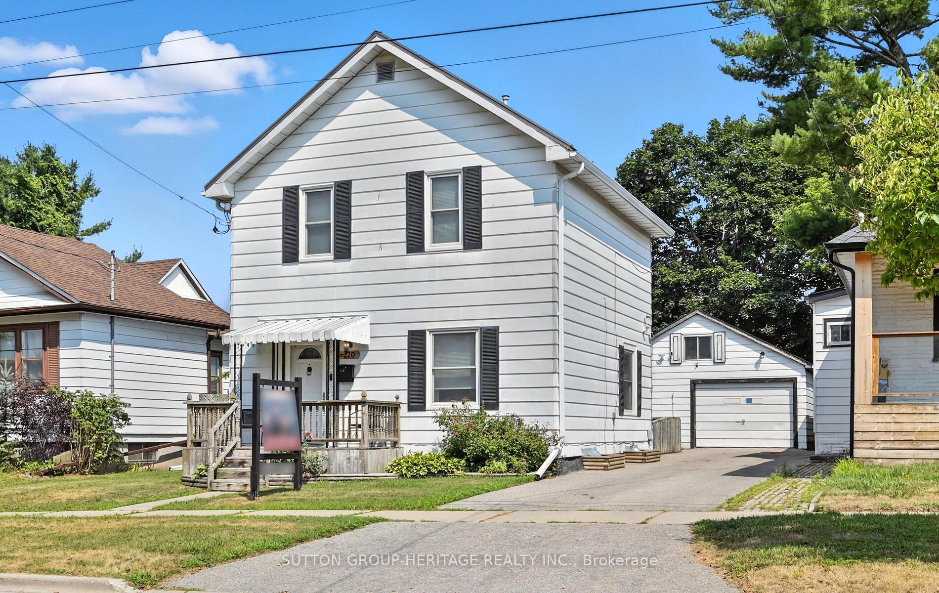 Front of 170 Alma Street