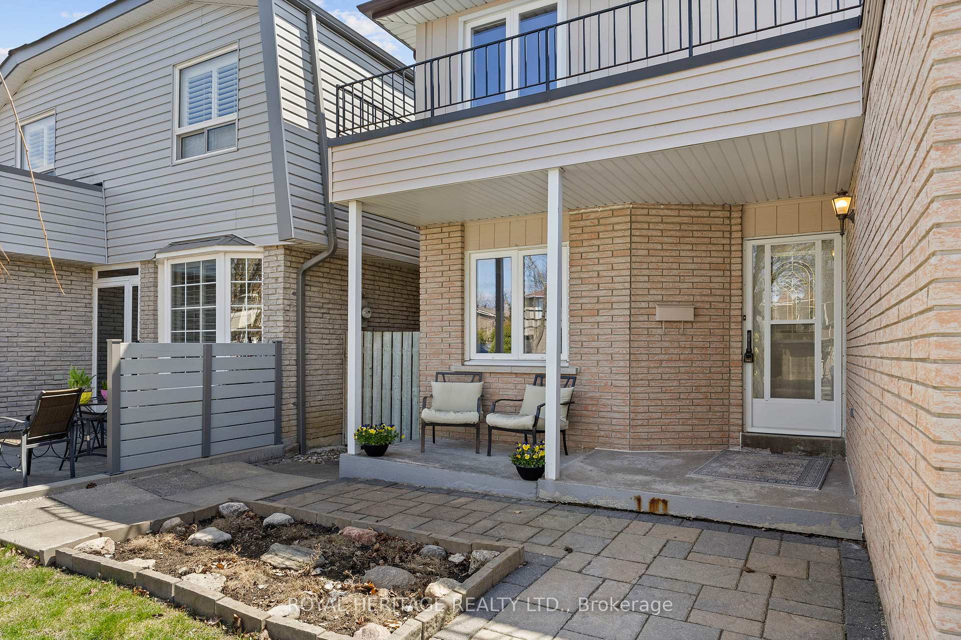 Photo 3 of 1752 Shadybrook Drive, Pickering, Amberlea — HOMEH