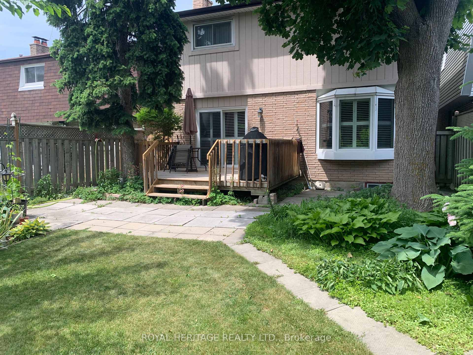 Photo 5 of 1752 Shadybrook Drive, Pickering, Amberlea — HOMEH