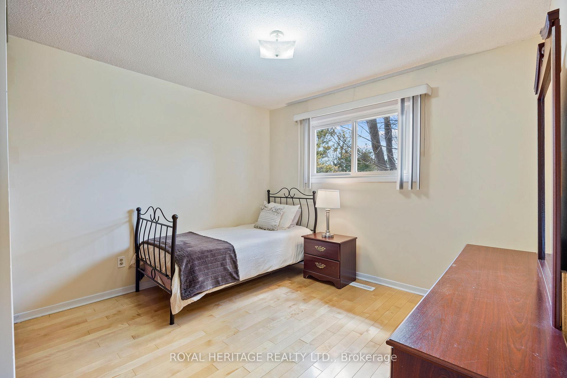 Photo 19 of 1752 Shadybrook Drive, Pickering, Amberlea — HOMEH