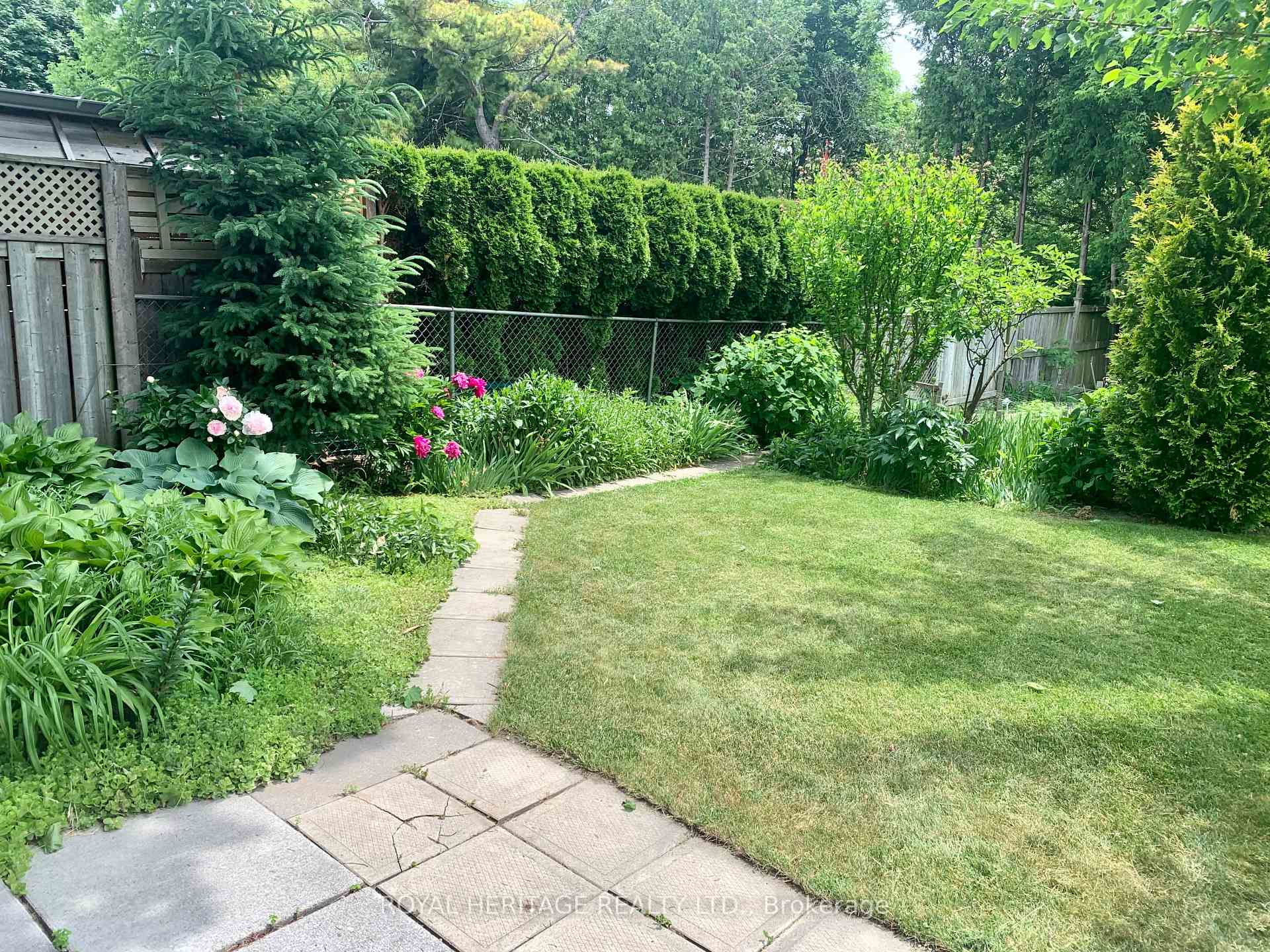 Photo 34 of 1752 Shadybrook Drive, Pickering, Amberlea — HOMEH