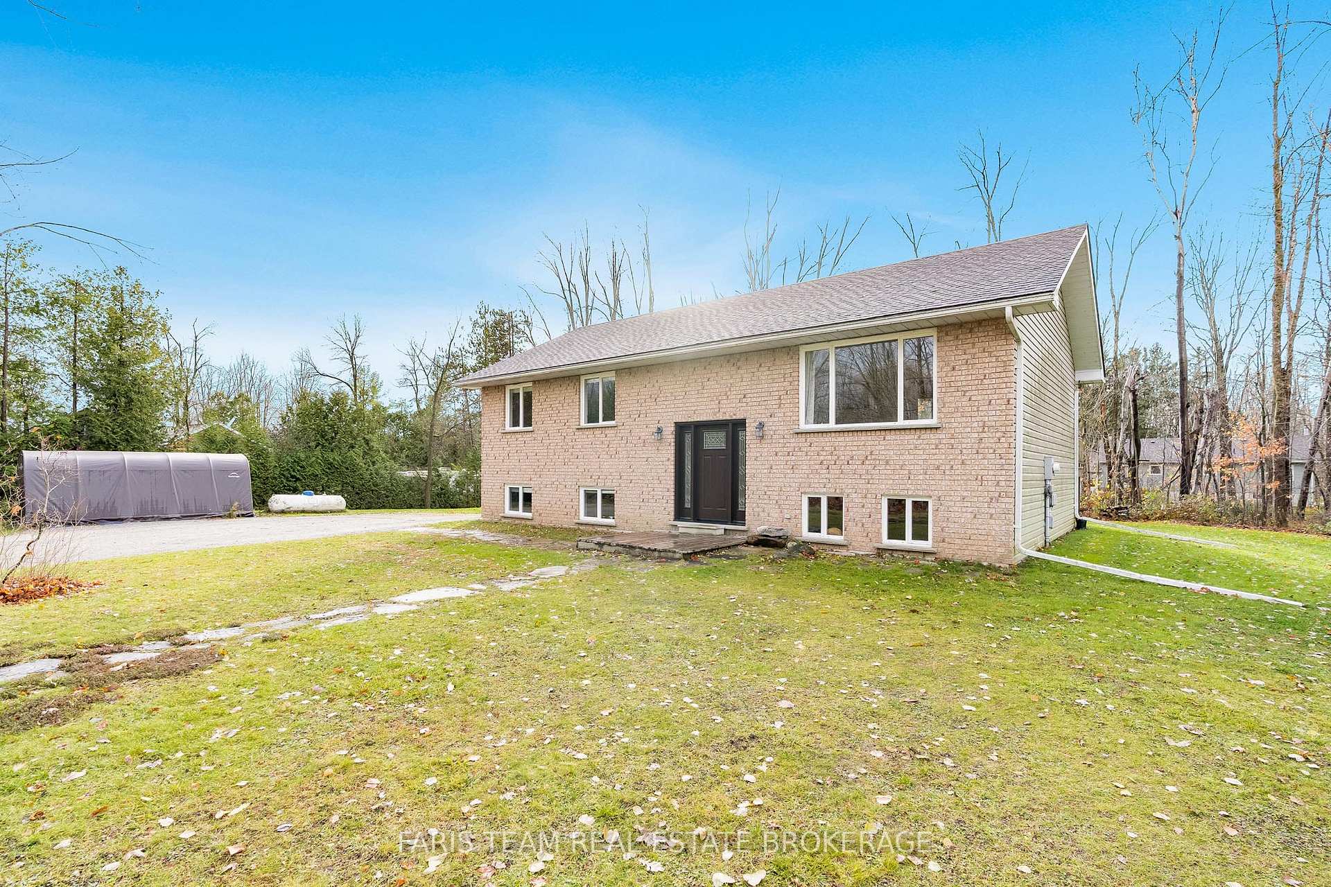 Photo 3 of 3576 Peter Street, Ramara, Rural Ramara — HOMEH