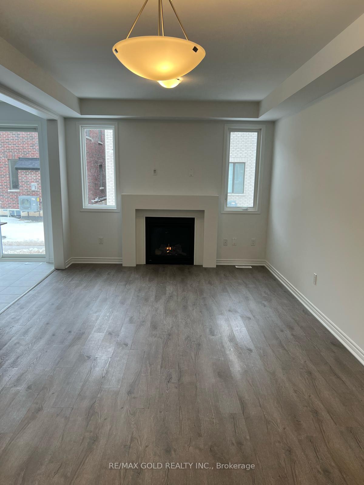 Photo 2 of 302 Starflower Place, Milton, Walker — HOMEH