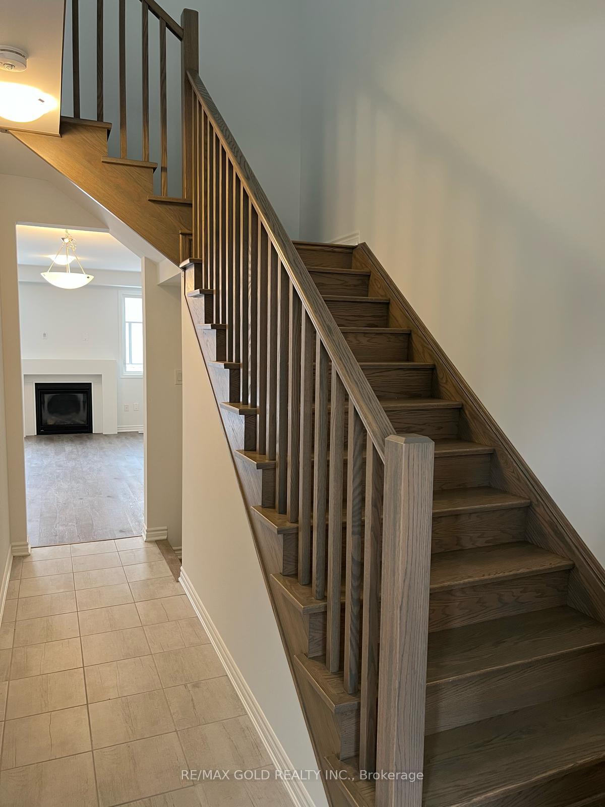Photo 5 of 302 Starflower Place, Milton, Walker — HOMEH