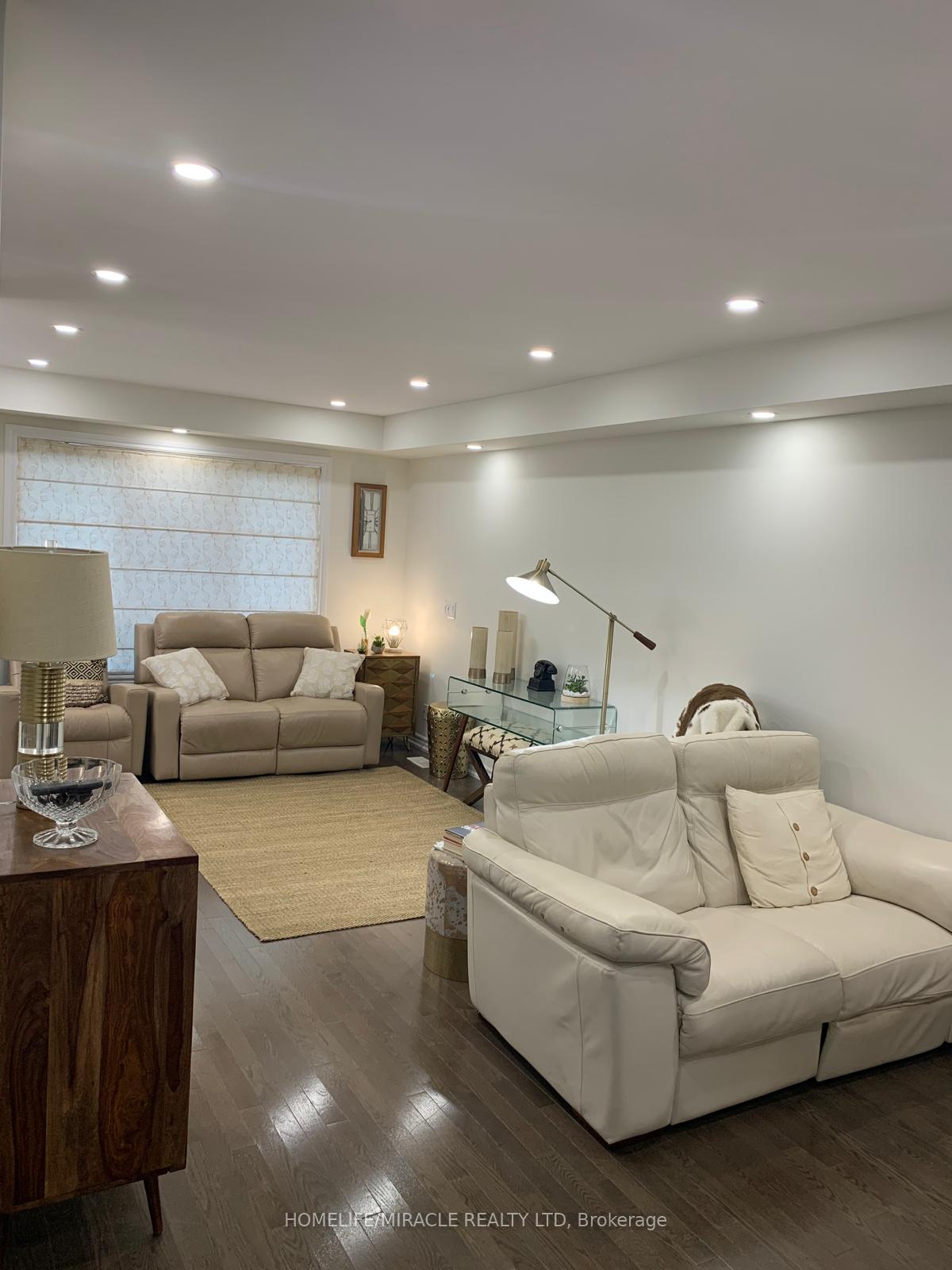 Photo 3 of 100 Nearco Gate, Oshawa, Windfields — HOMEH