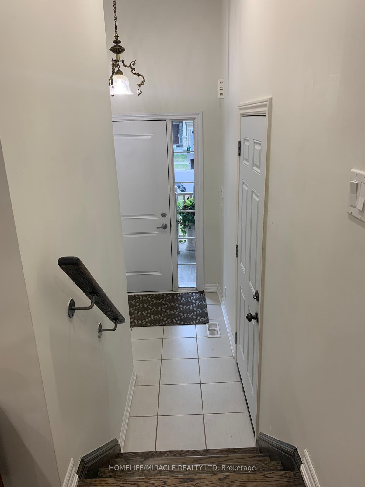 Photo 5 of 100 Nearco Gate, Oshawa, Windfields — HOMEH