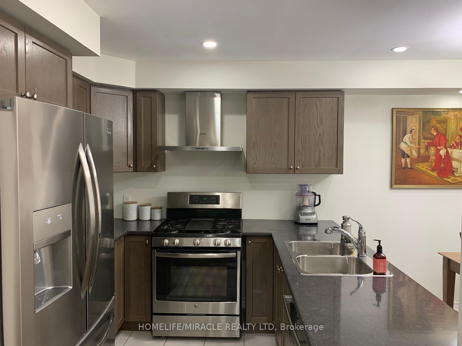 Photo 11 of 100 Nearco Gate, Oshawa, Windfields — HOMEH