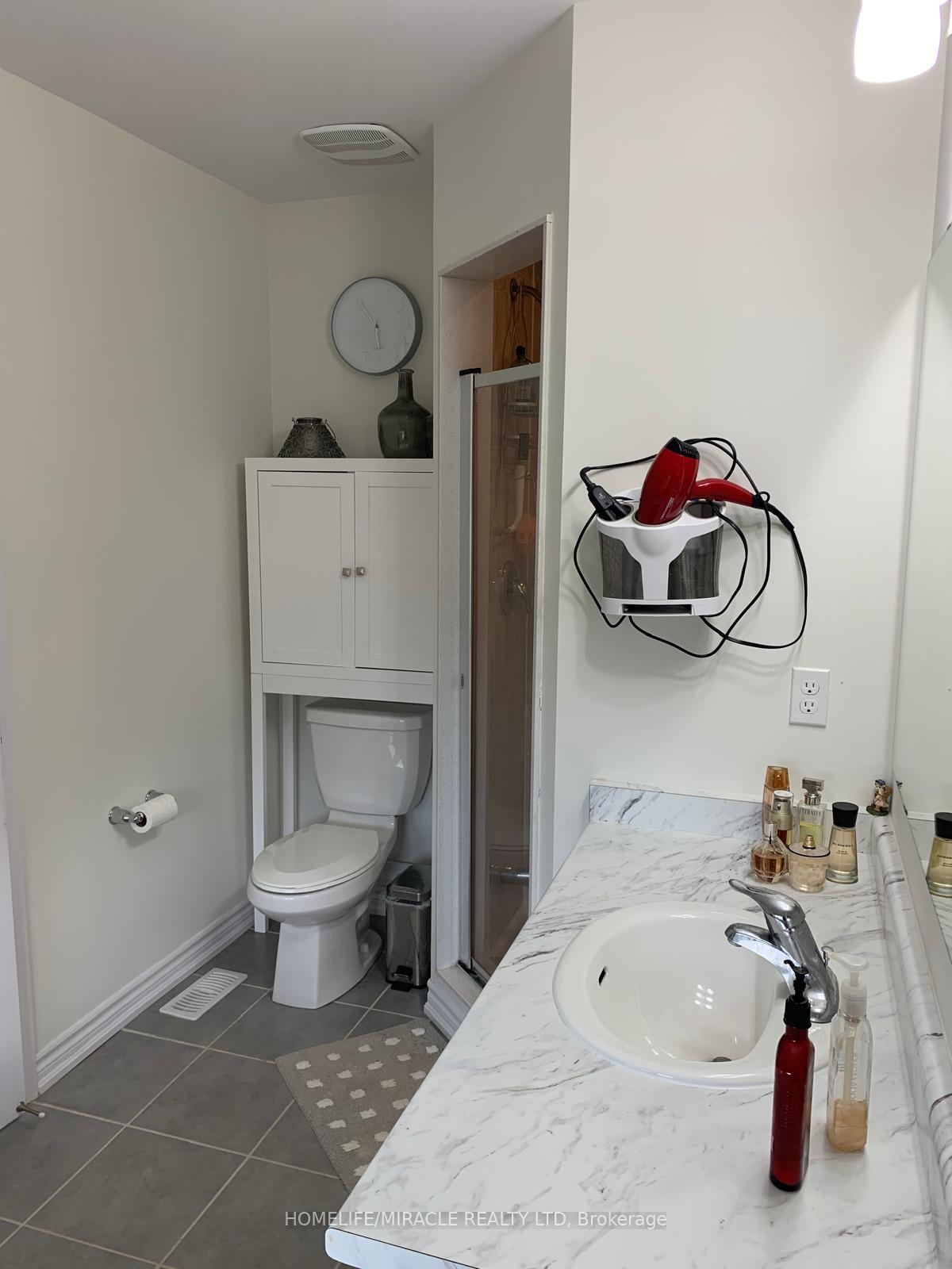 Photo 13 of 100 Nearco Gate, Oshawa, Windfields — HOMEH