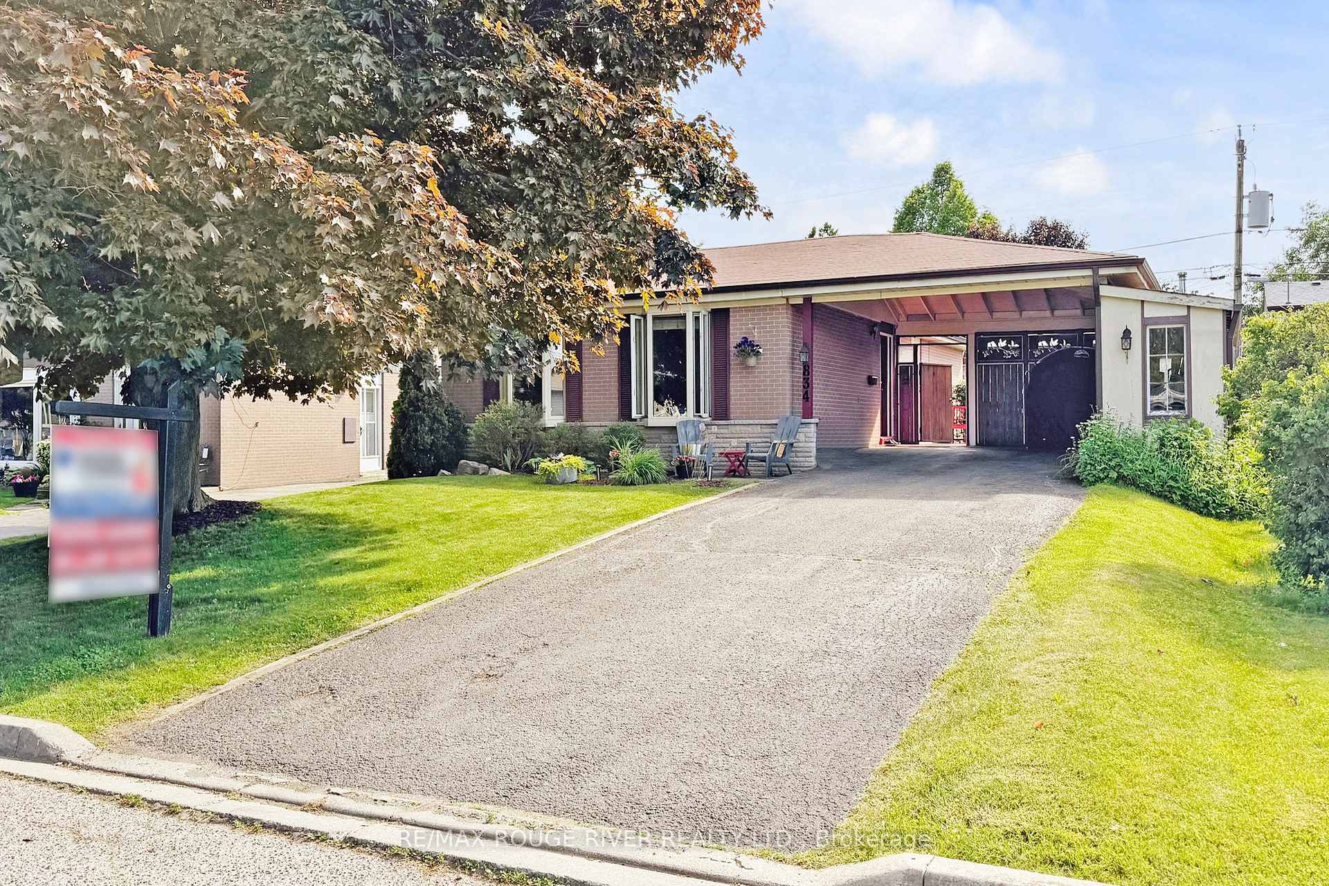 Photo 2 of 834 Miriam Road, Pickering, Bay Ridges — HOMEH