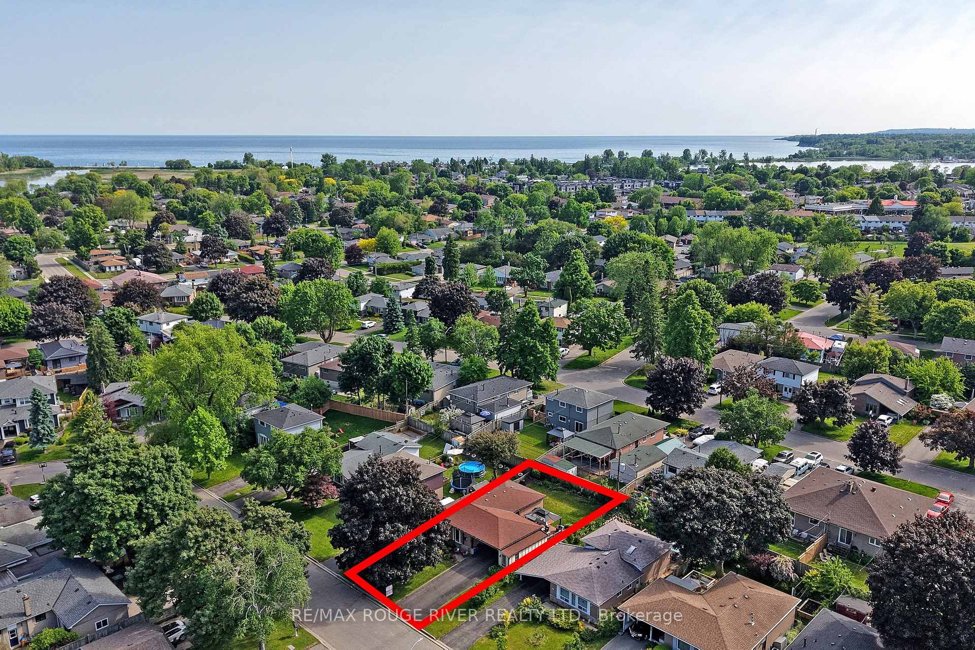 Photo 4 of 834 Miriam Road, Pickering, Bay Ridges — HOMEH