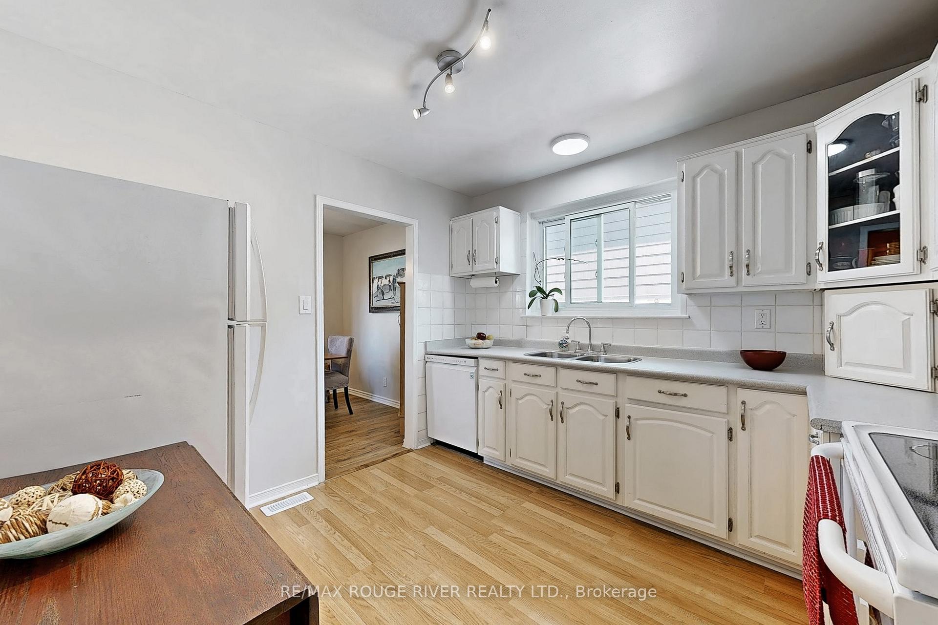 Photo 12 of 834 Miriam Road, Pickering, Bay Ridges — HOMEH