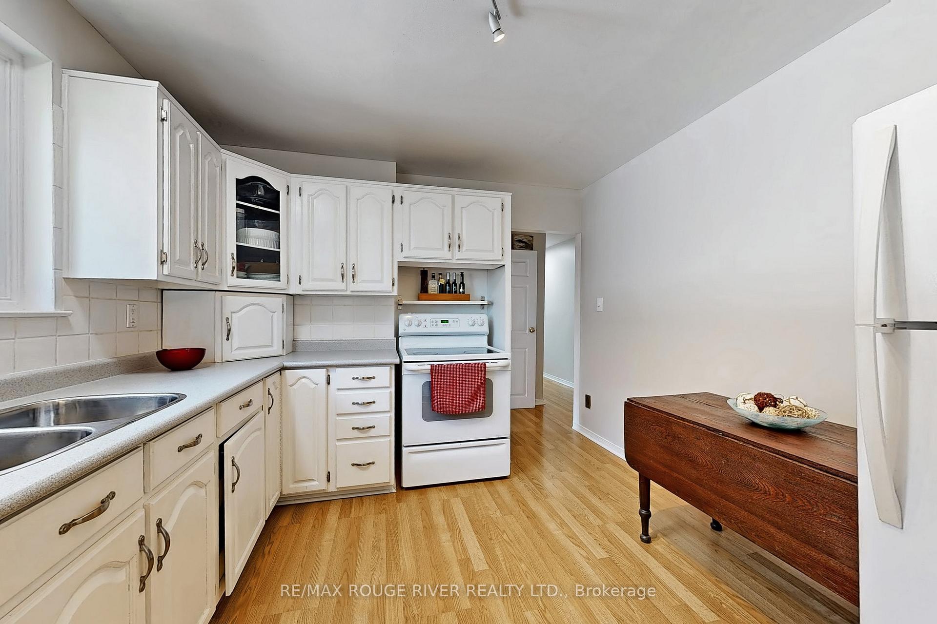 Photo 14 of 834 Miriam Road, Pickering, Bay Ridges — HOMEH