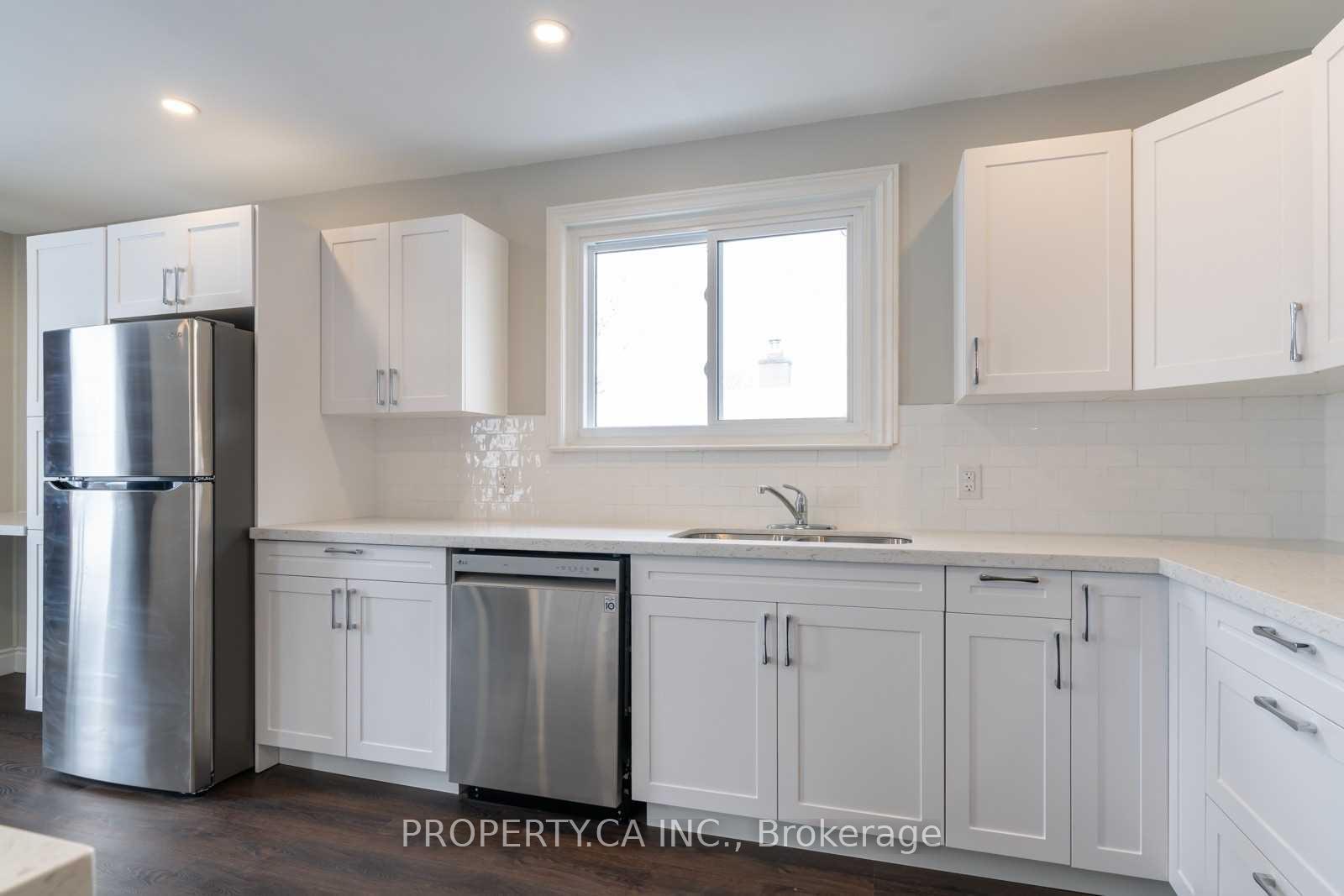 Photo 6 of 861 Krosno Boulevard, Pickering, Bay Ridges — HOMEH