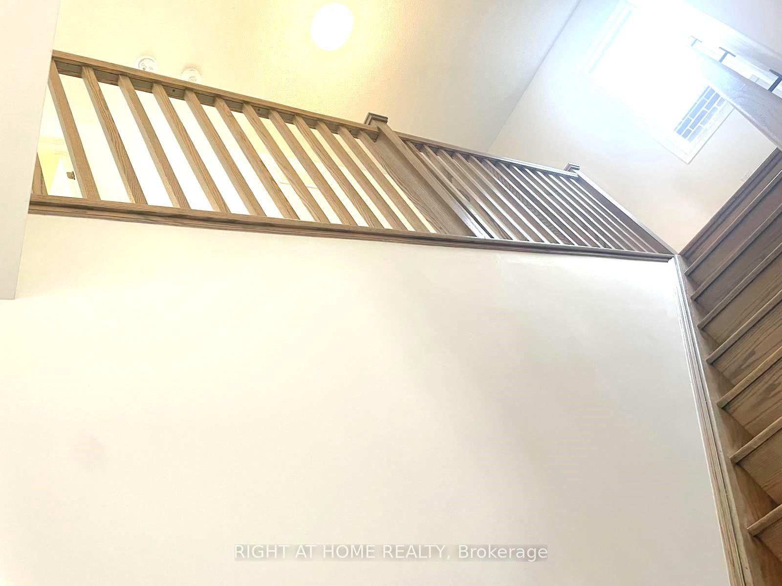 Photo 6 of 1331 Temperance Crescent, Milton, Bowes — HOMEH