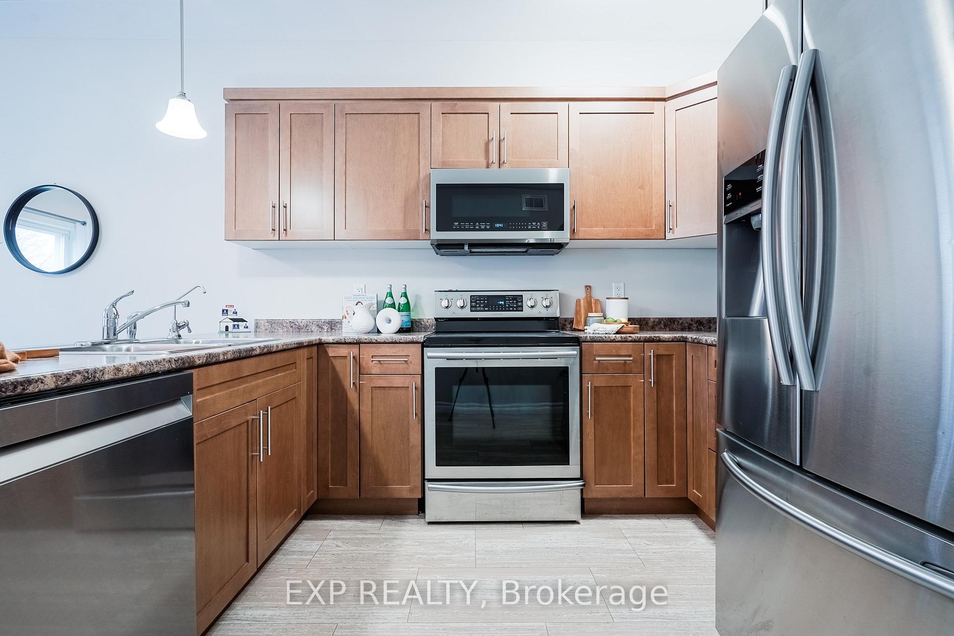 Photo 9 of 19 Nottingham Court, Quinte West, Trenton Ward — HOMEH