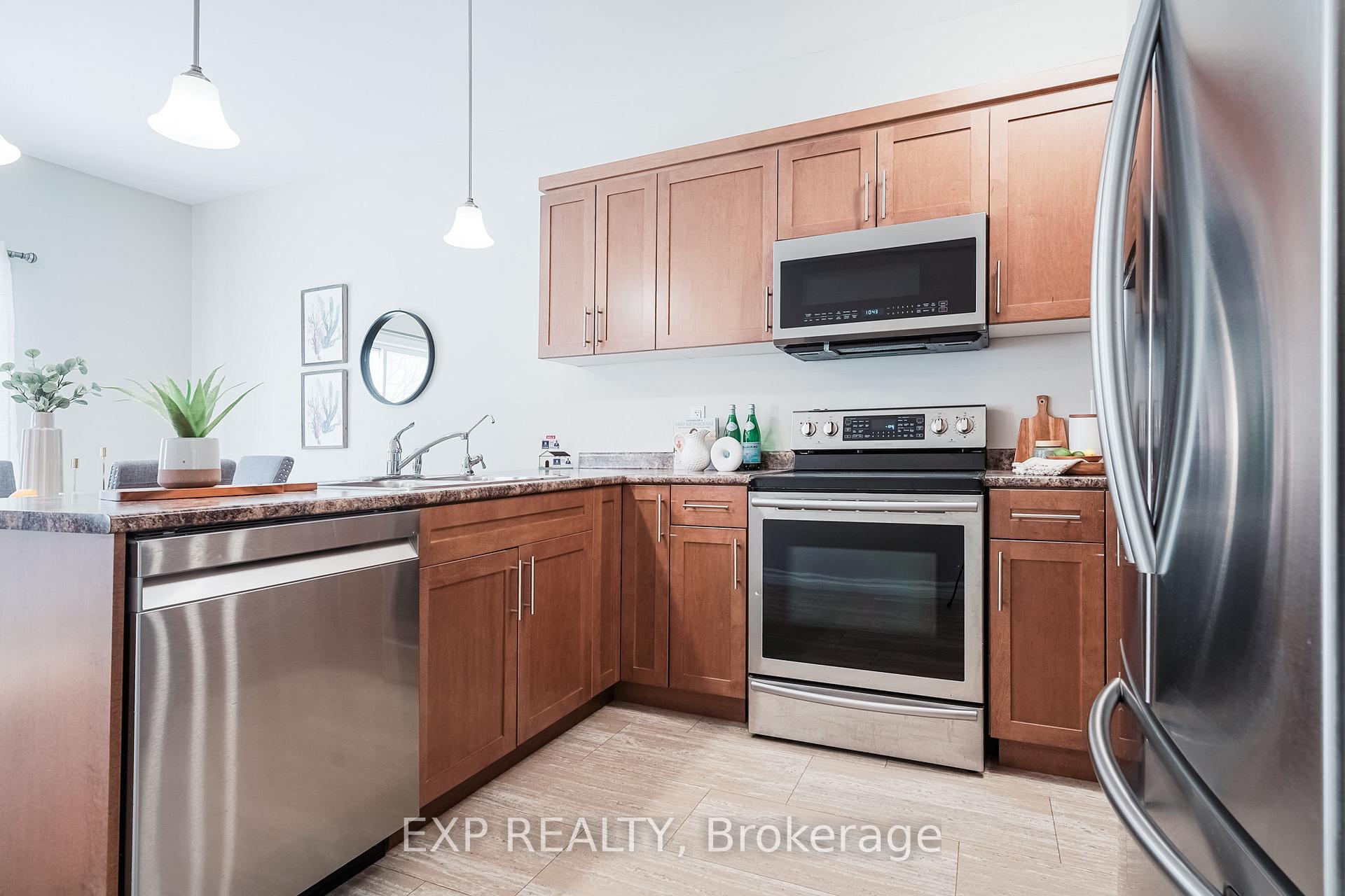 Photo 10 of 19 Nottingham Court, Quinte West, Trenton Ward — HOMEH