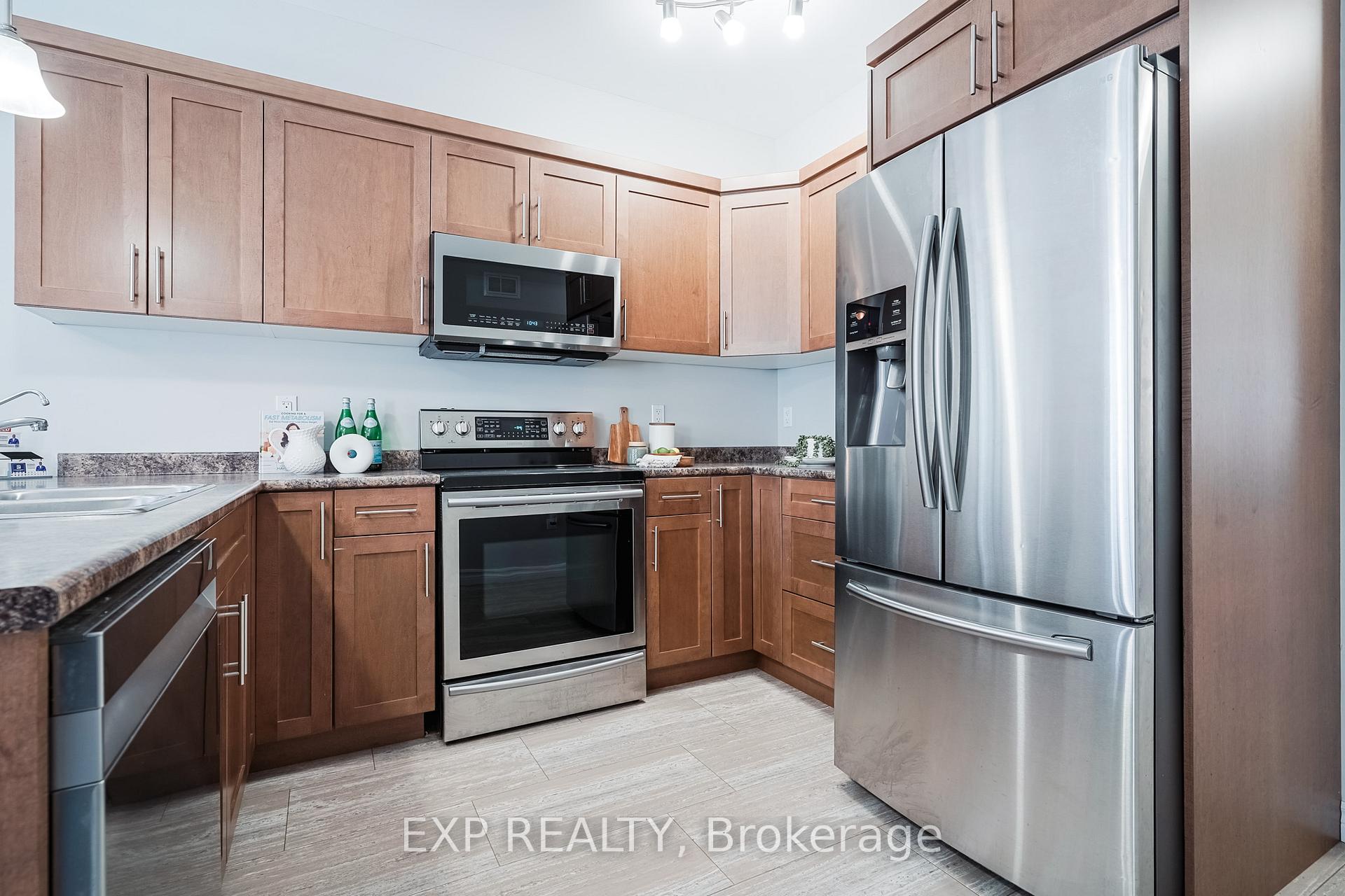 Photo 11 of 19 Nottingham Court, Quinte West, Trenton Ward — HOMEH
