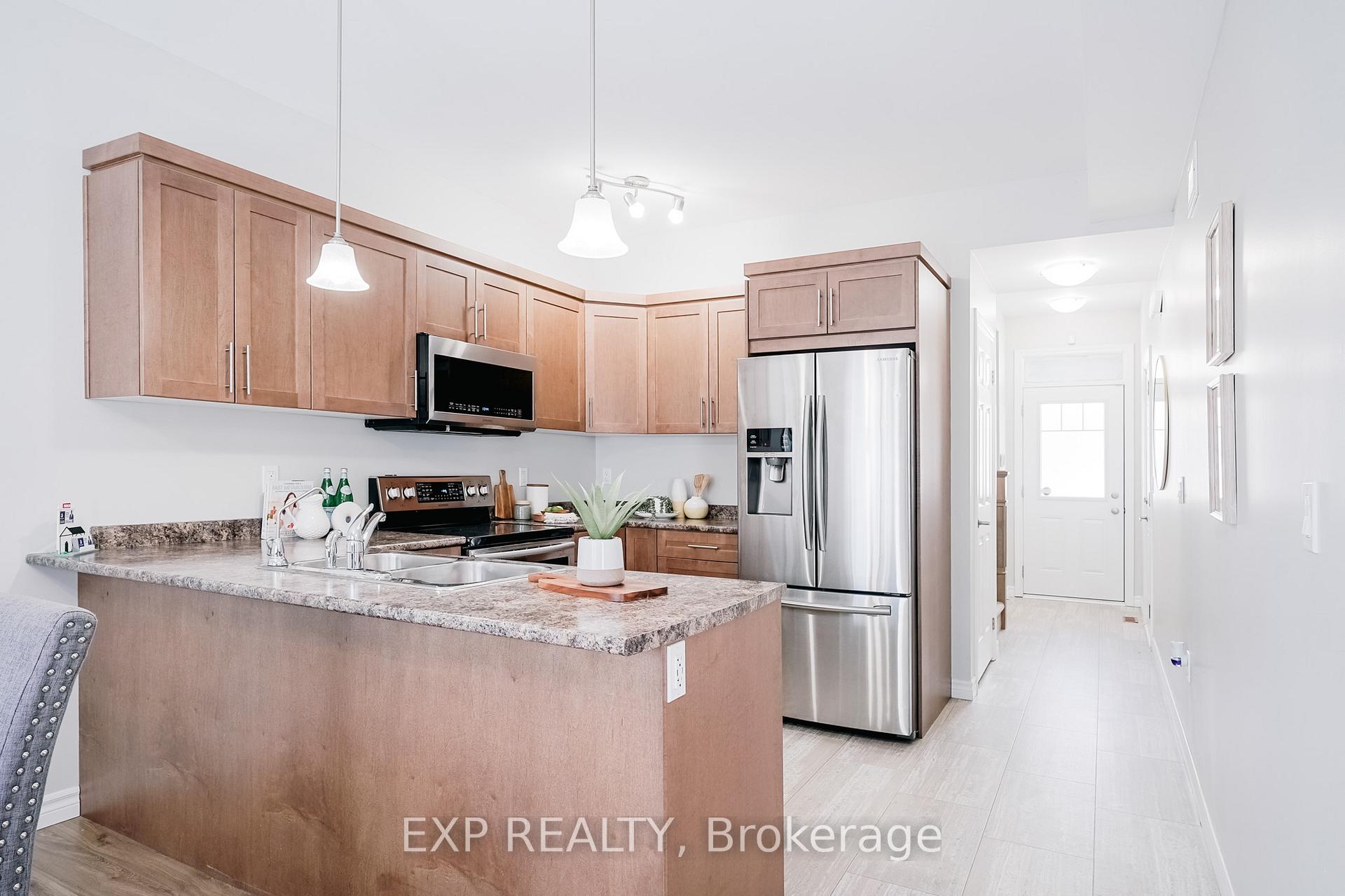 Photo 12 of 19 Nottingham Court, Quinte West, Trenton Ward — HOMEH