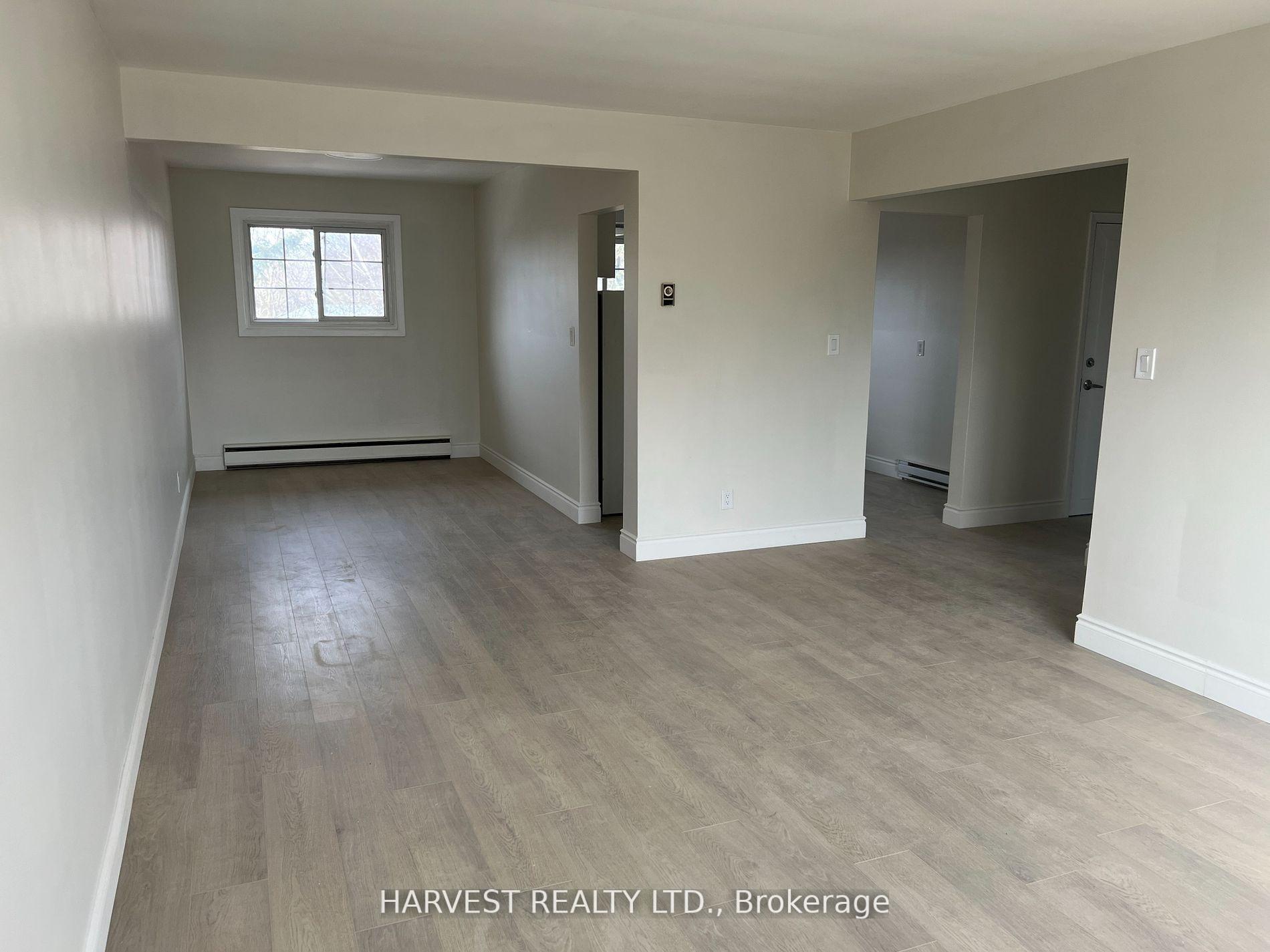Photo 11 of Unit Unit 3, 326 Surrey Drive, Oshawa, Eastdale — HOMEH