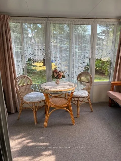 Photo 19 of 10 Reynolds Place W, Prince Edward County, Wellington Ward — HOMEH