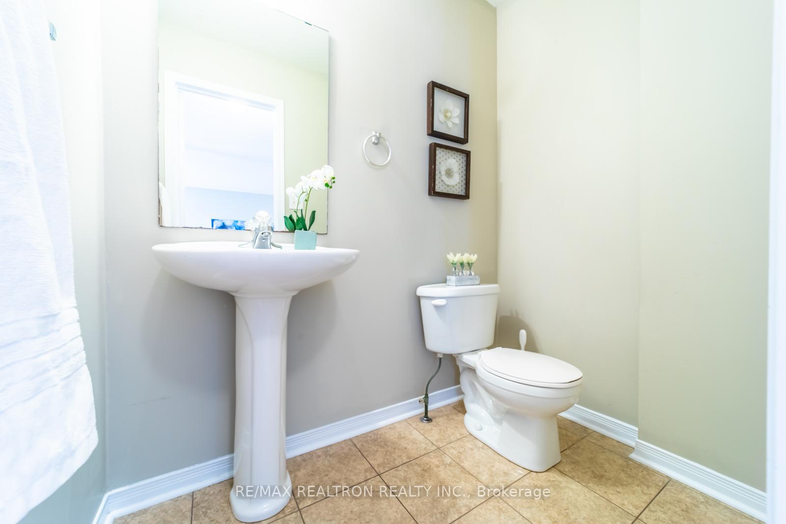 Photo 13 of 1891 Dalhousie Crescent, Oshawa, Samac — HOMEH