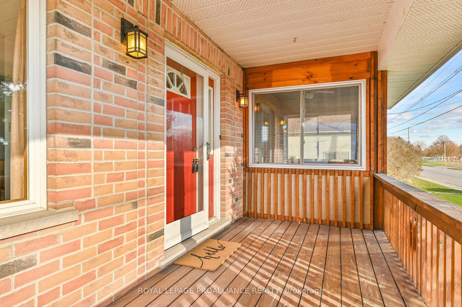 Photo 5 of 74 Bay Street, Quinte West, Trenton Ward — HOMEH