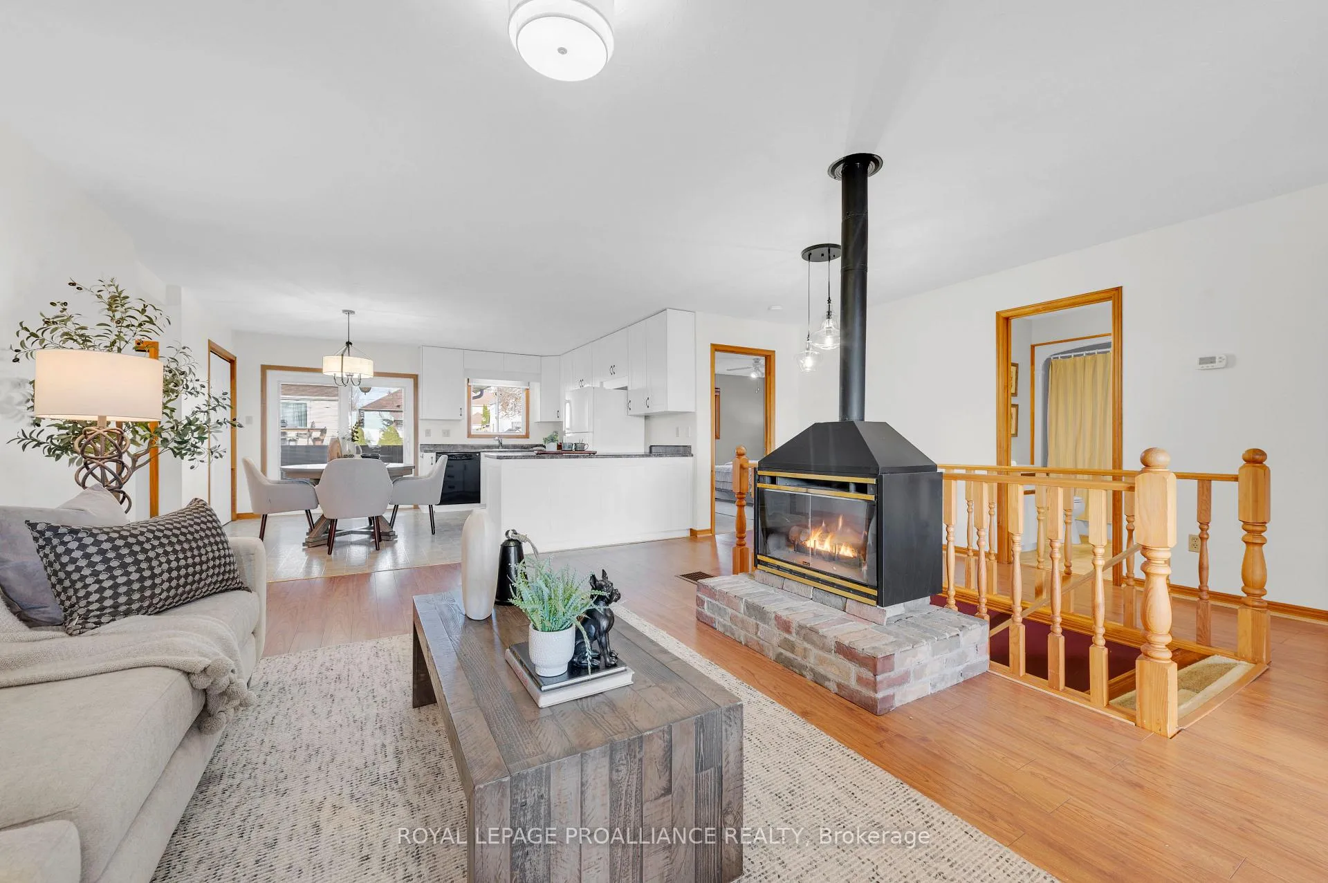 Photo 10 of 74 Bay Street, Quinte West, Trenton Ward — HOMEH