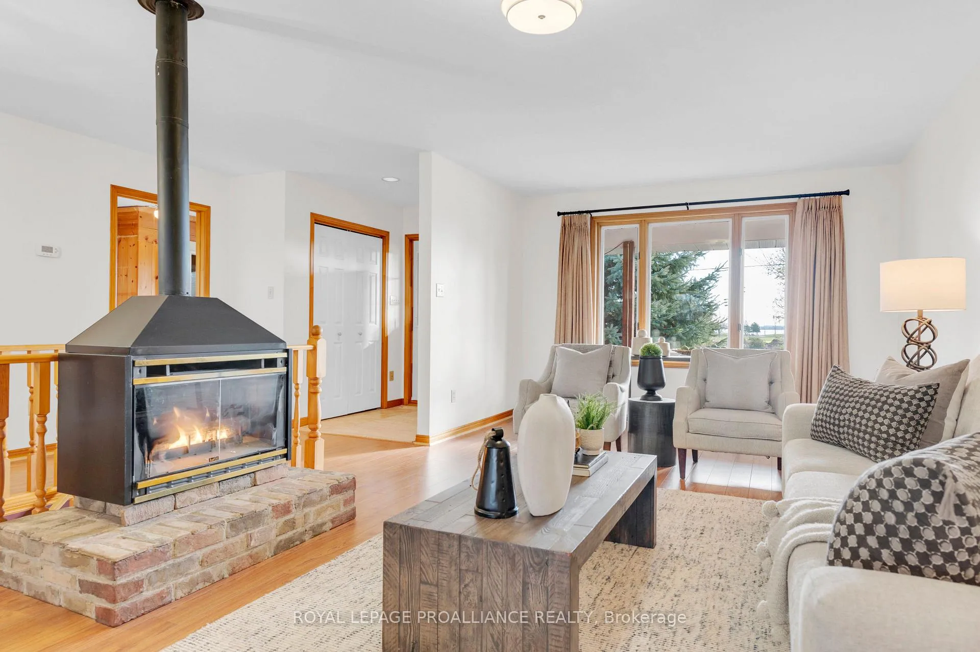 Photo 12 of 74 Bay Street, Quinte West, Trenton Ward — HOMEH