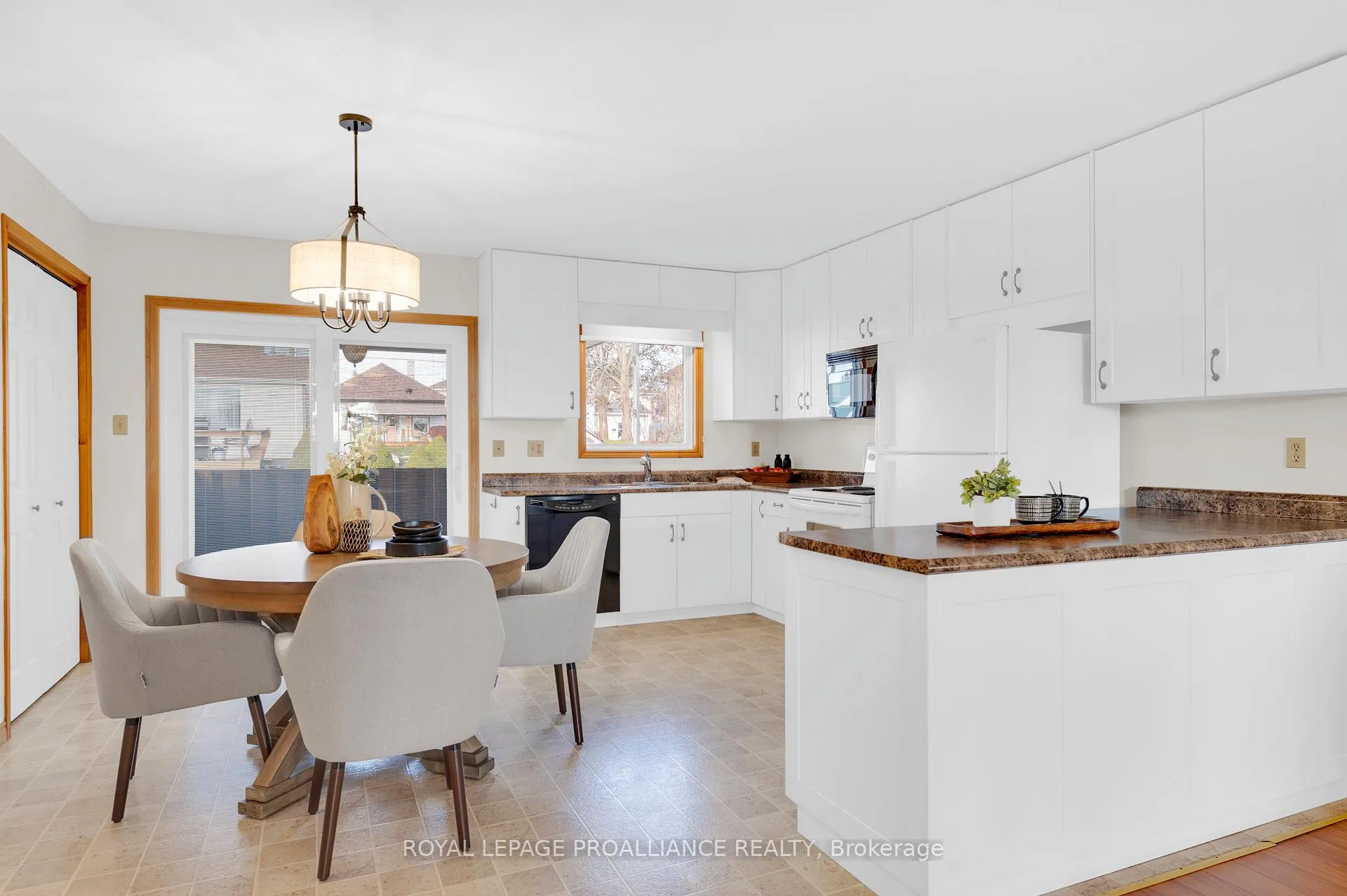 Photo 13 of 74 Bay Street, Quinte West, Trenton Ward — HOMEH