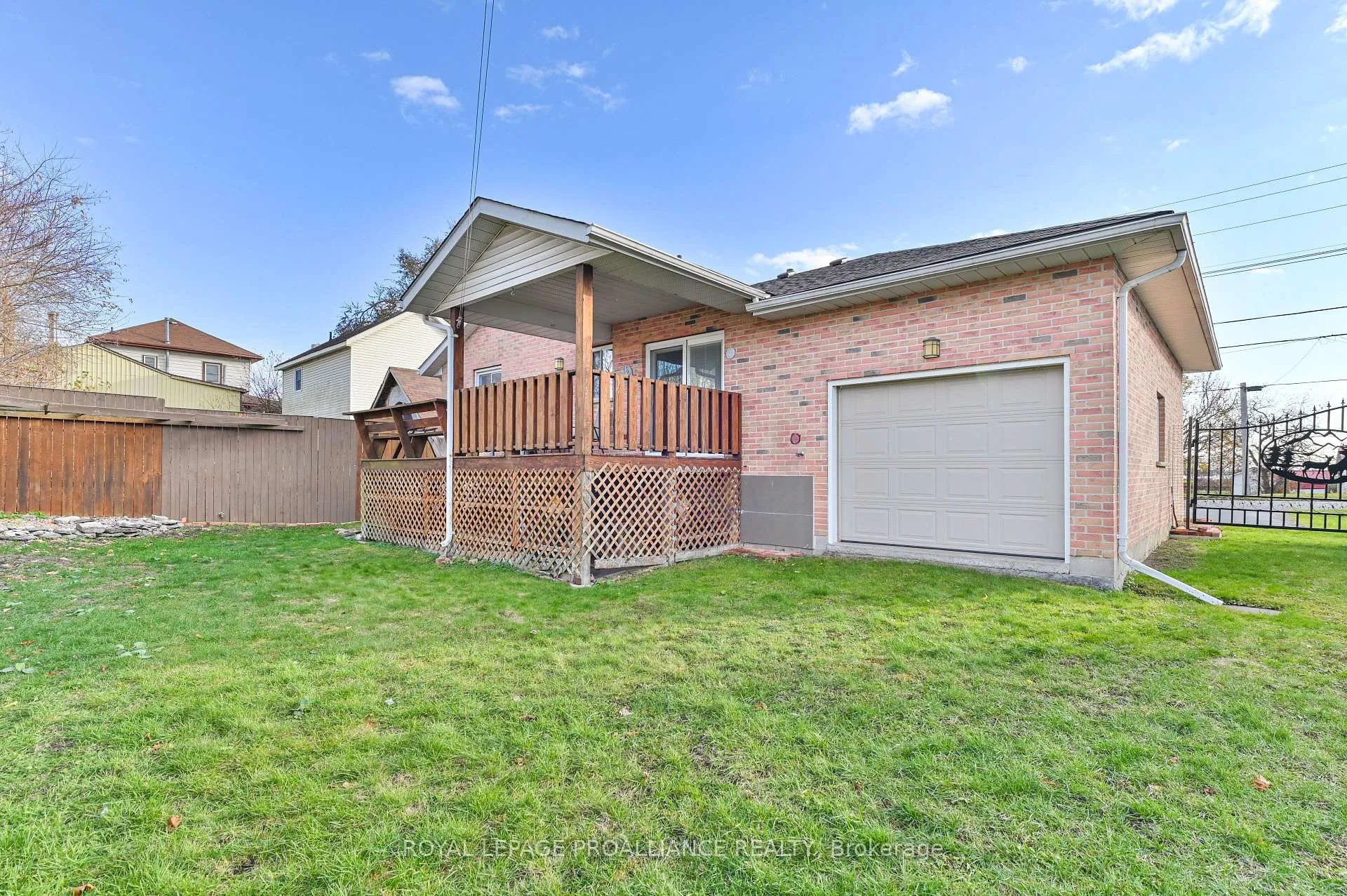 Photo 36 of 74 Bay Street, Quinte West, Trenton Ward — HOMEH