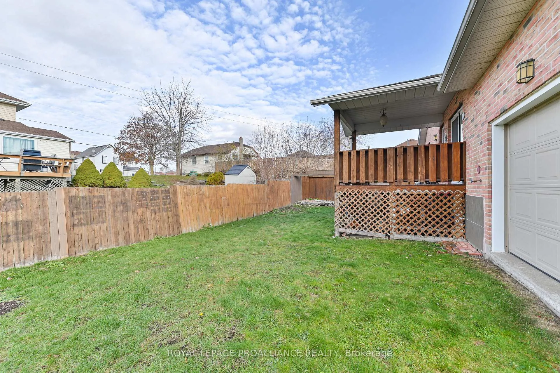 Photo 37 of 74 Bay Street, Quinte West, Trenton Ward — HOMEH