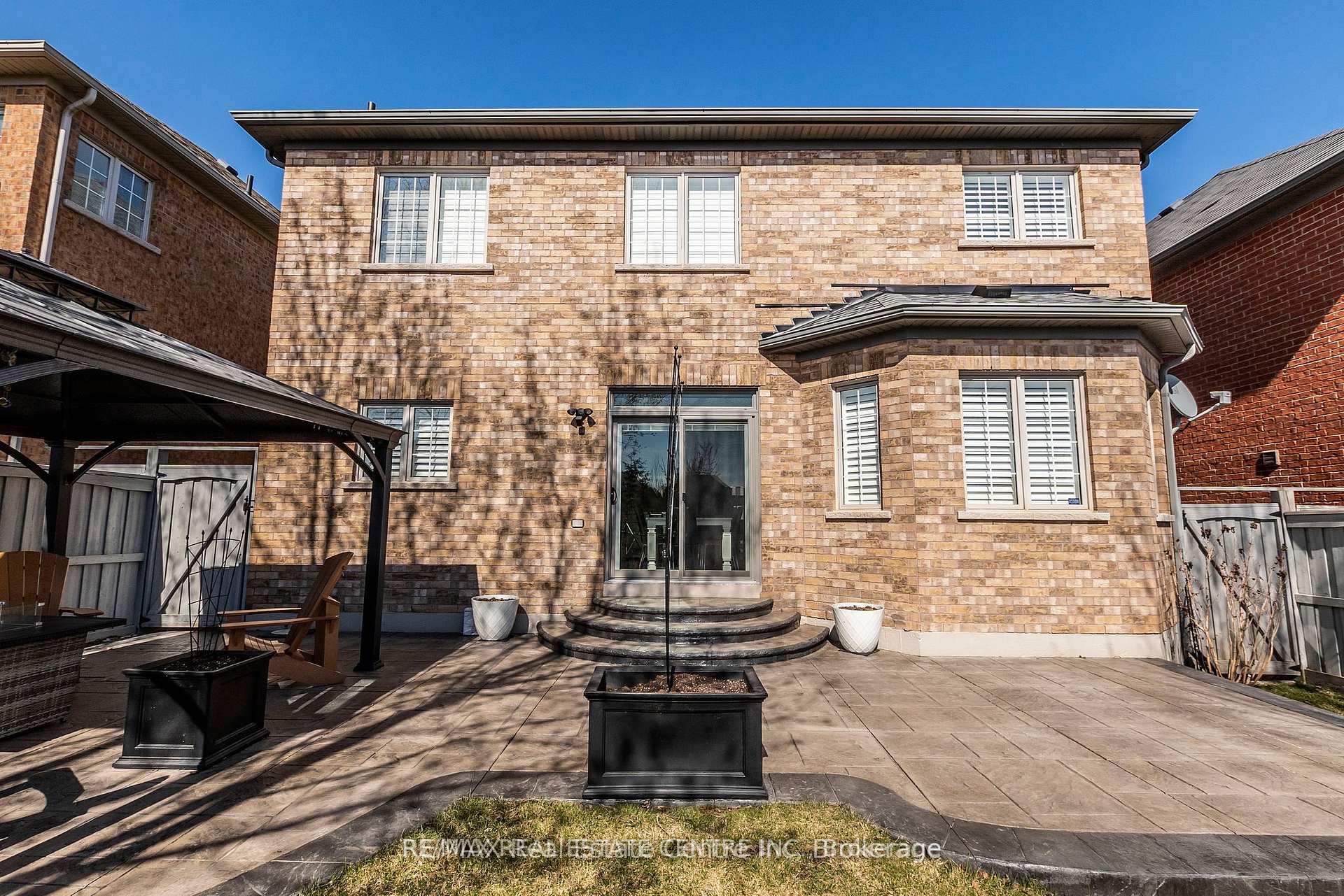 Photo 2 of 288 Wrigglesworth Crescent, Milton, Scott — HOMEH