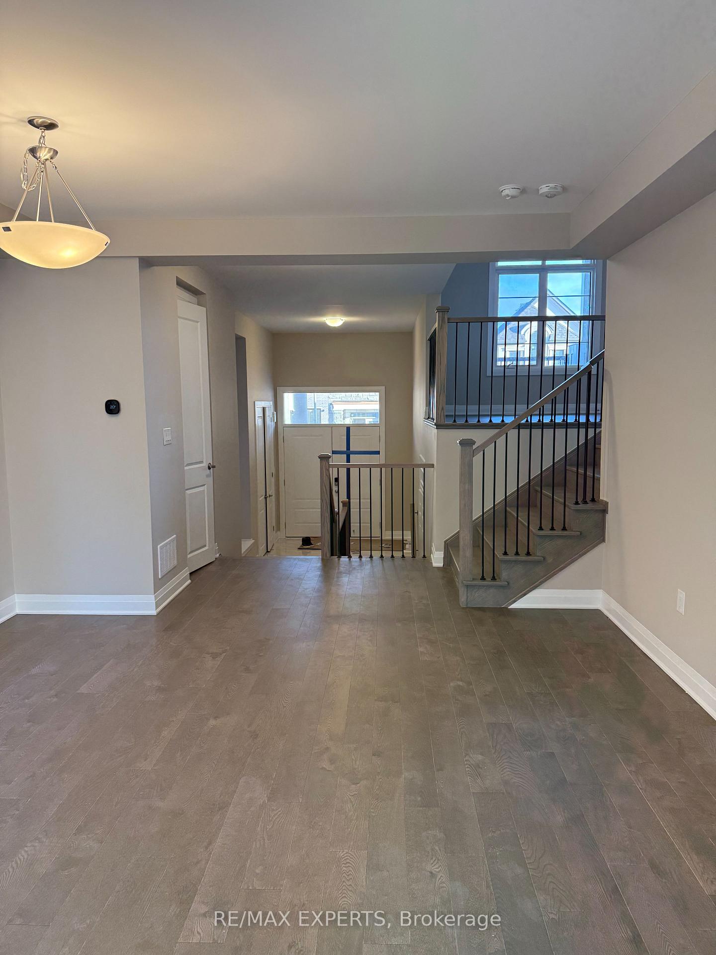 Photo 3 of 1263 Temperance Crescent, Milton, Bowes — HOMEH