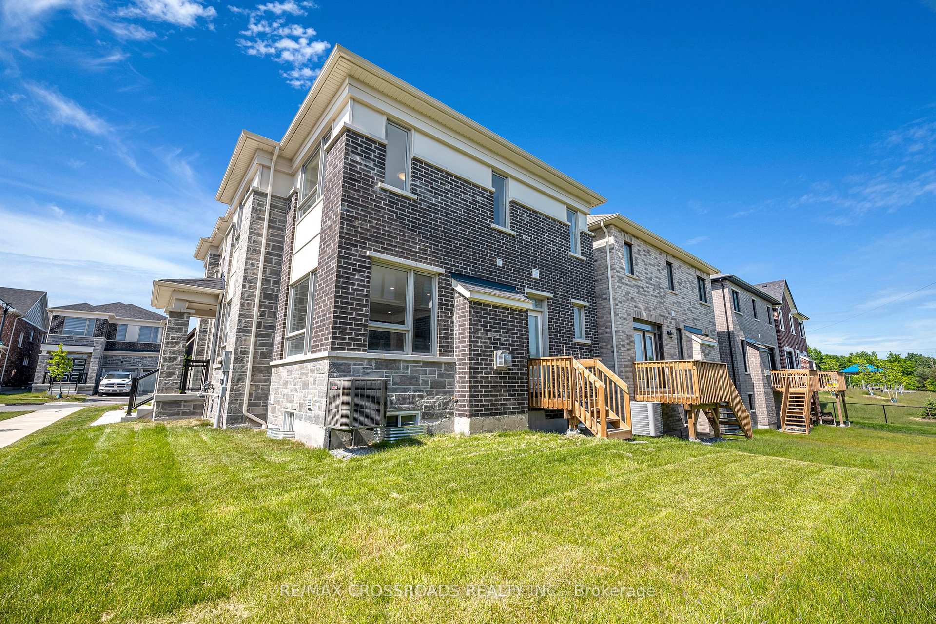 Photo 31 of 1451 Mourning Dove Lane, Pickering, Rural Pickering — HOMEH