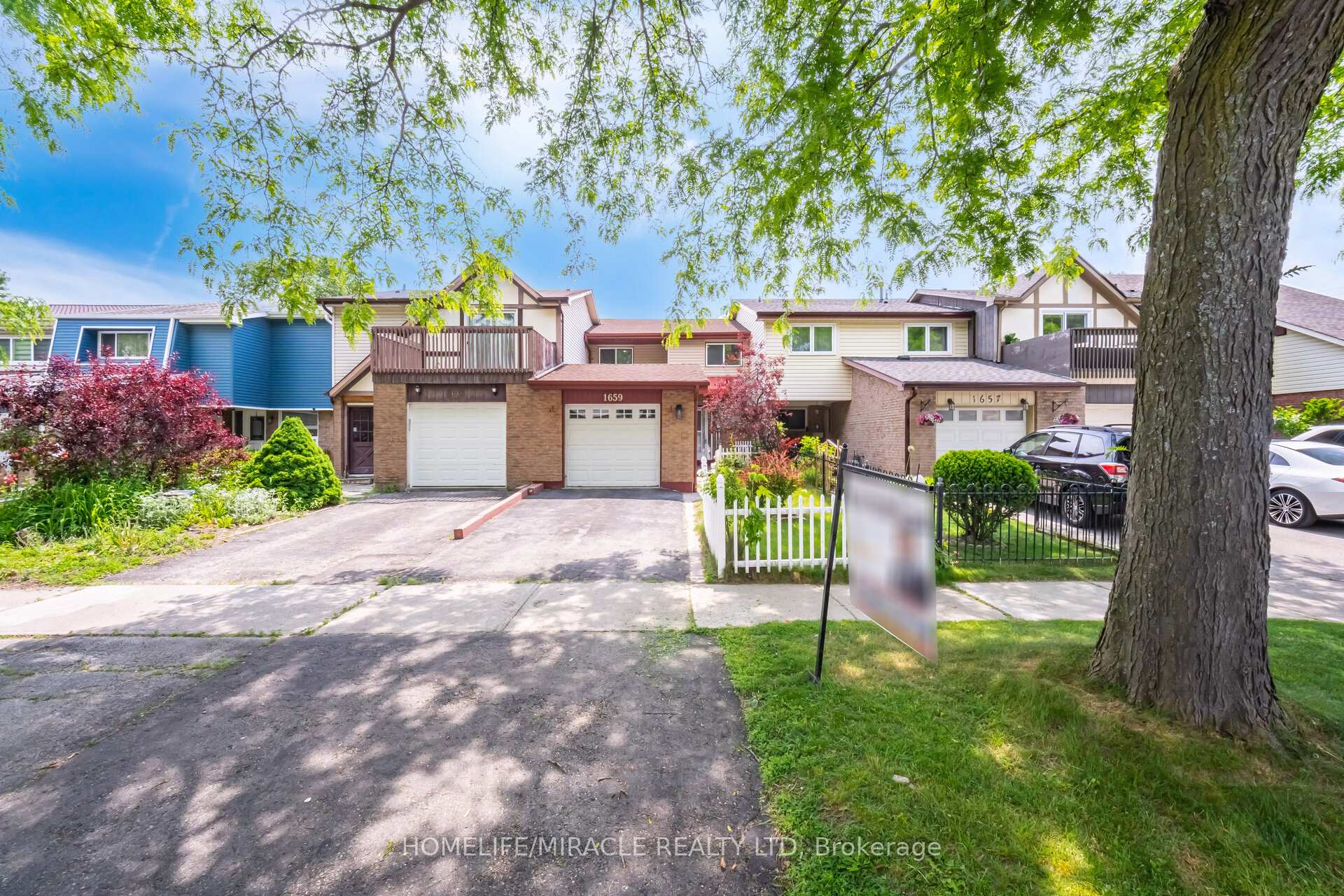 Photo 1 of 1659 Dreyber Court, Pickering, Village East — HOMEH