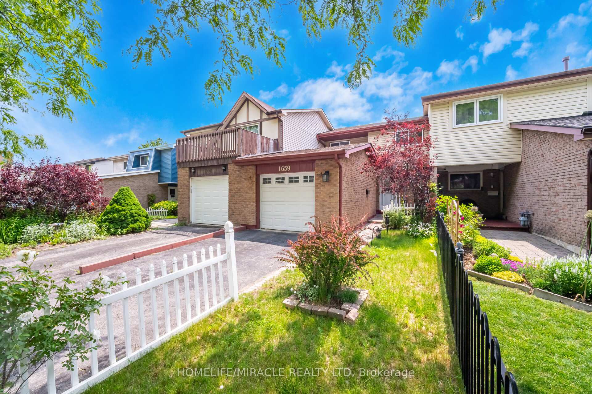 Photo 2 of 1659 Dreyber Court, Pickering, Village East — HOMEH