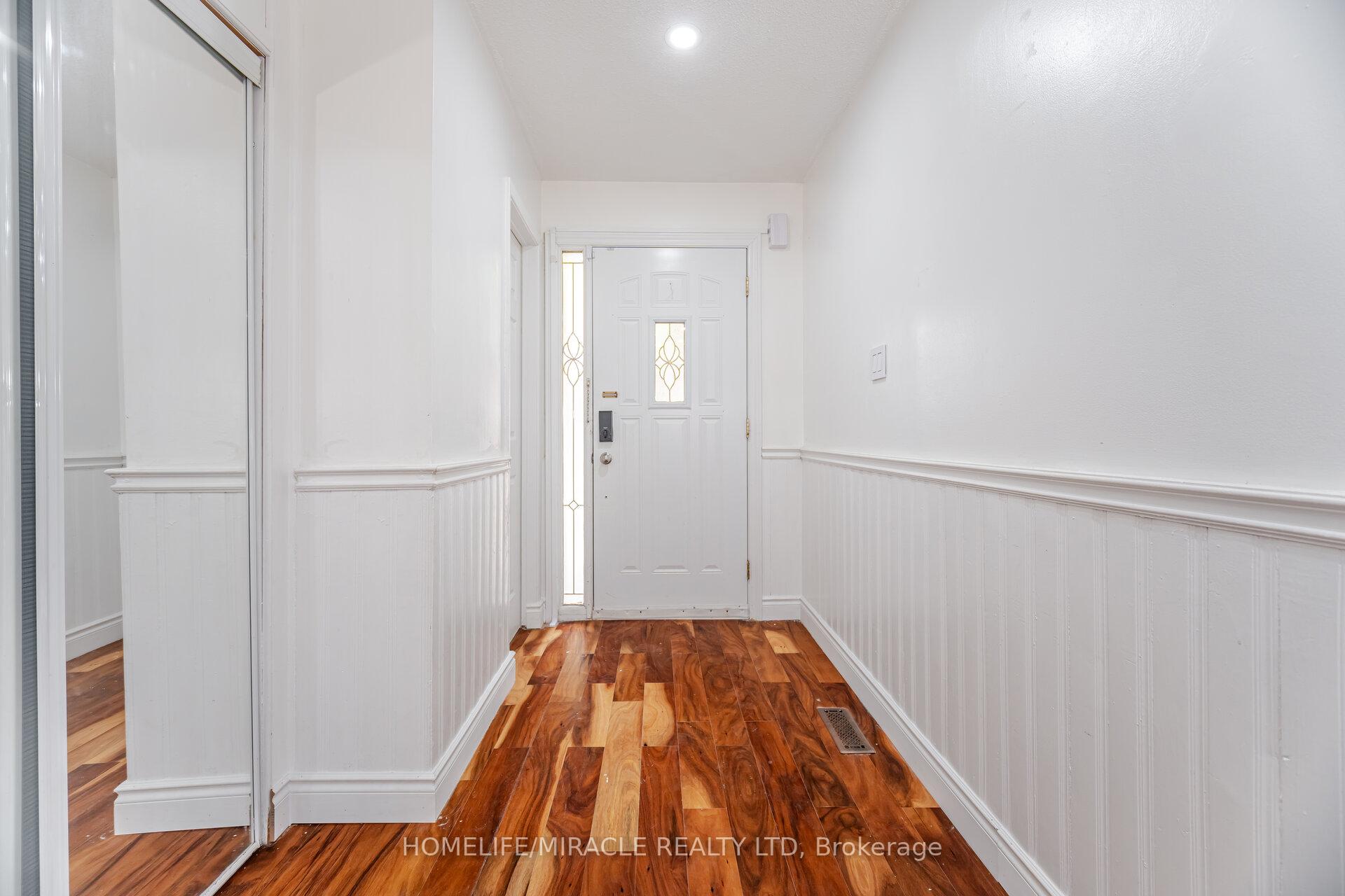 Photo 8 of 1659 Dreyber Court, Pickering, Village East — HOMEH