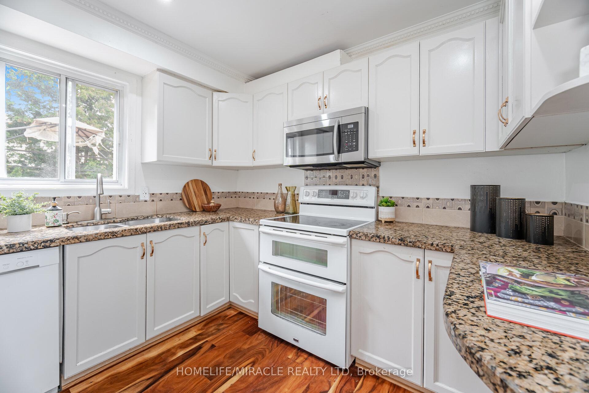 Photo 20 of 1659 Dreyber Court, Pickering, Village East — HOMEH