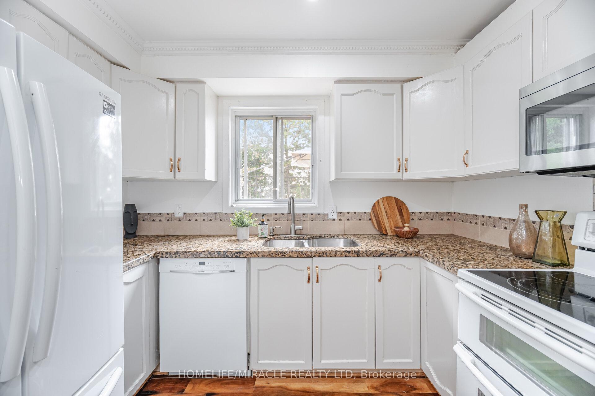 Photo 21 of 1659 Dreyber Court, Pickering, Village East — HOMEH
