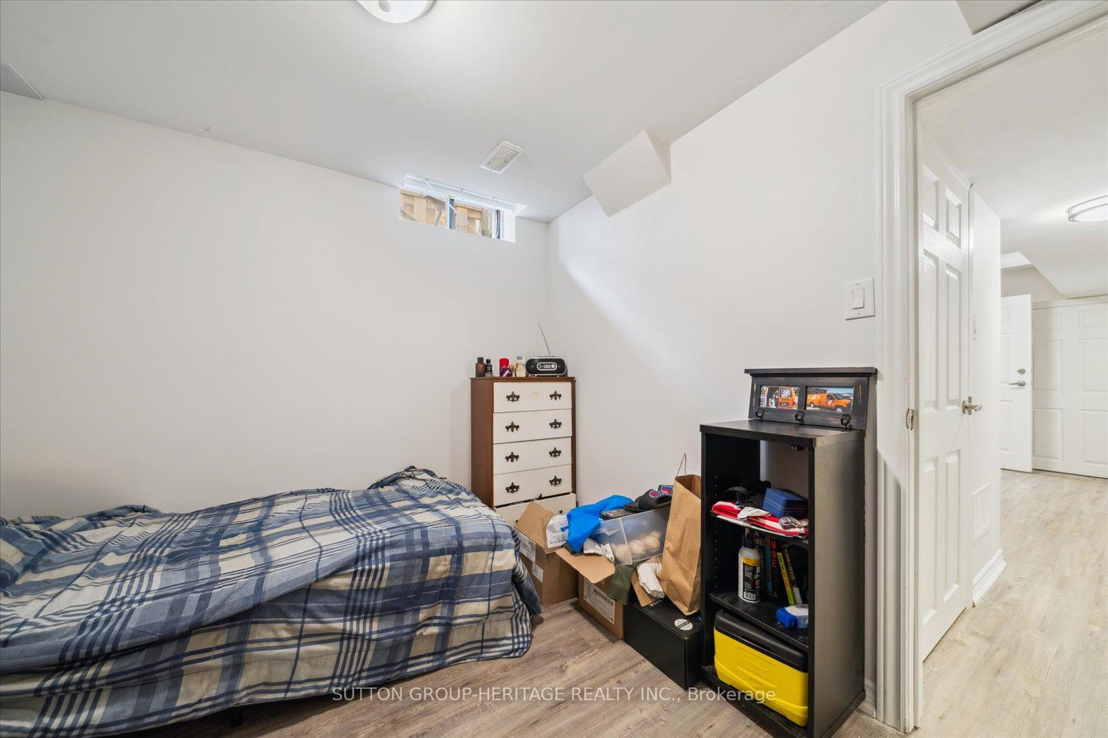 Photo 42 of 1061 Rowntree Crescent, Pickering, Liverpool — HOMEH