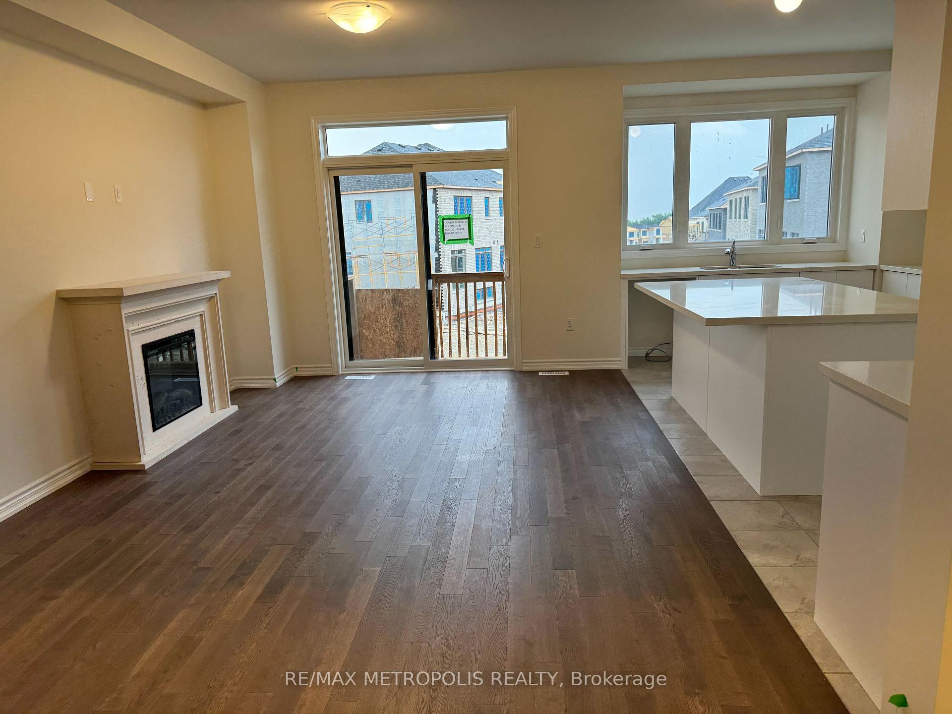 Photo 3 of 1089 Pisces Trail, Pickering, Rural Pickering — HOMEH