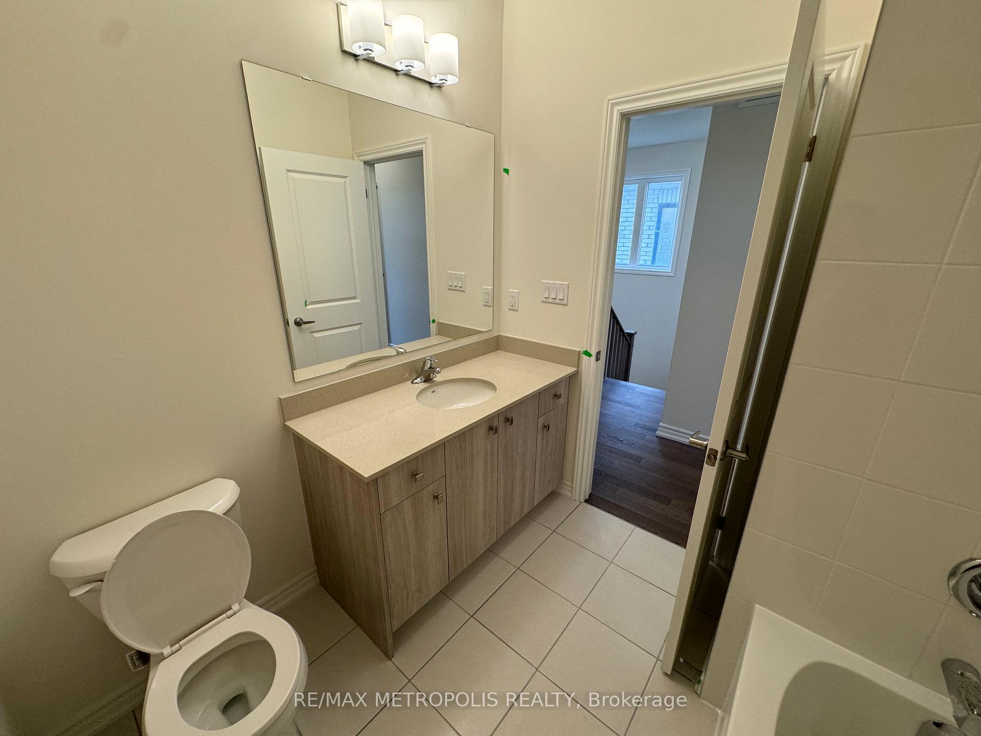 Photo 14 of 1089 Pisces Trail, Pickering, Rural Pickering — HOMEH