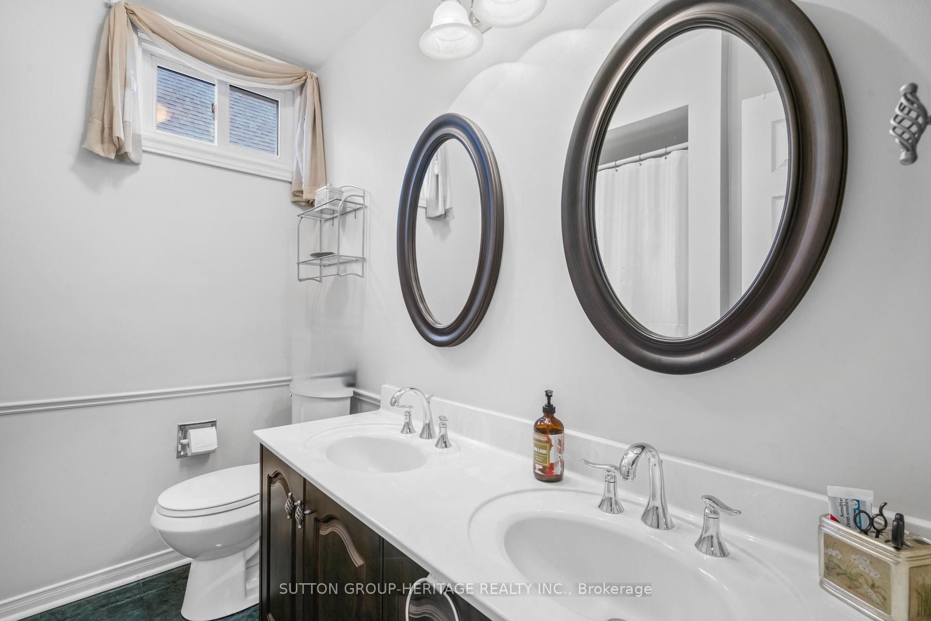 Photo 13 of 943 Gablehurst Crescent, Pickering, Liverpool — HOMEH