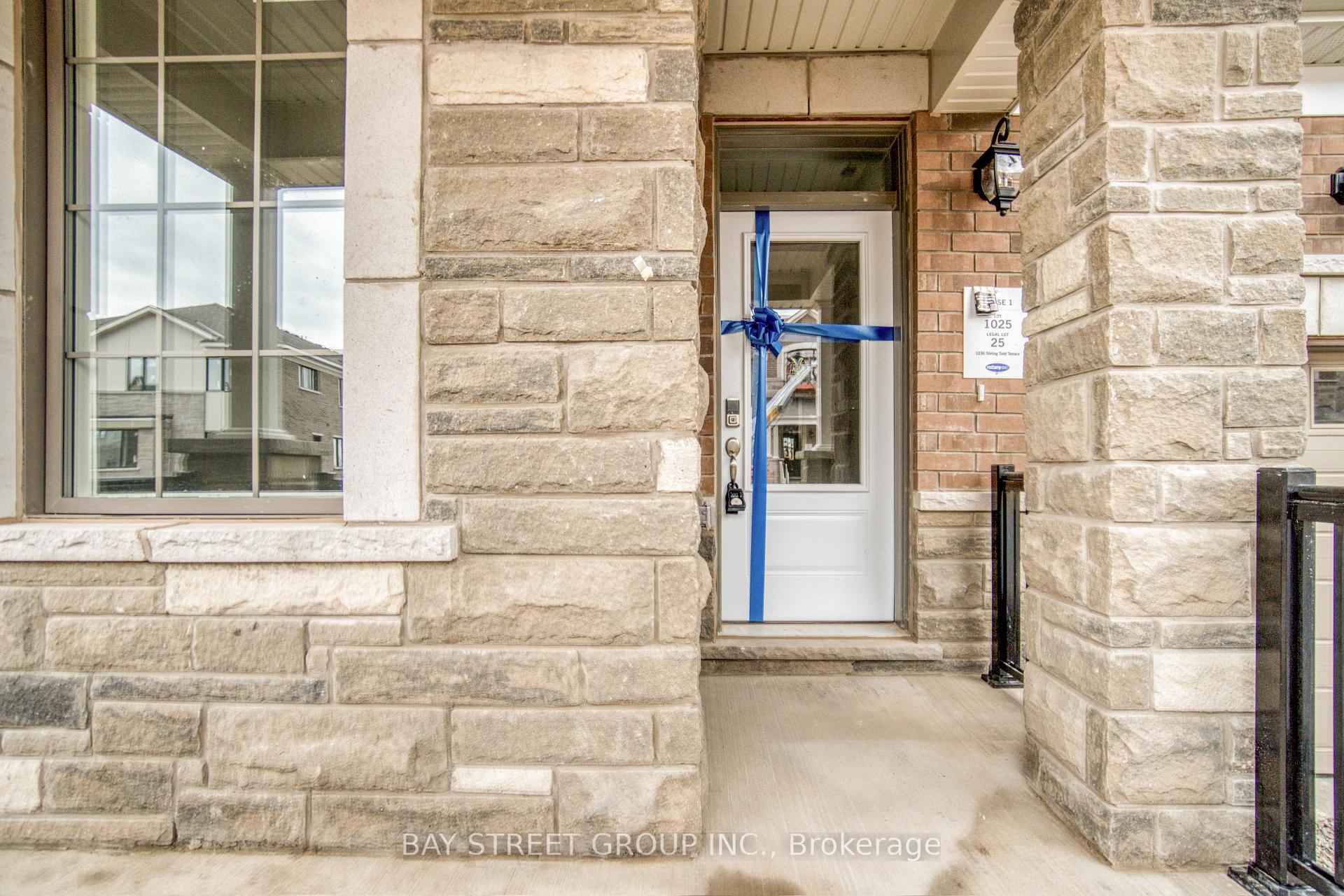 Photo 2 of 1236 Stirling Todd Terrace, Milton, Bowes — HOMEH