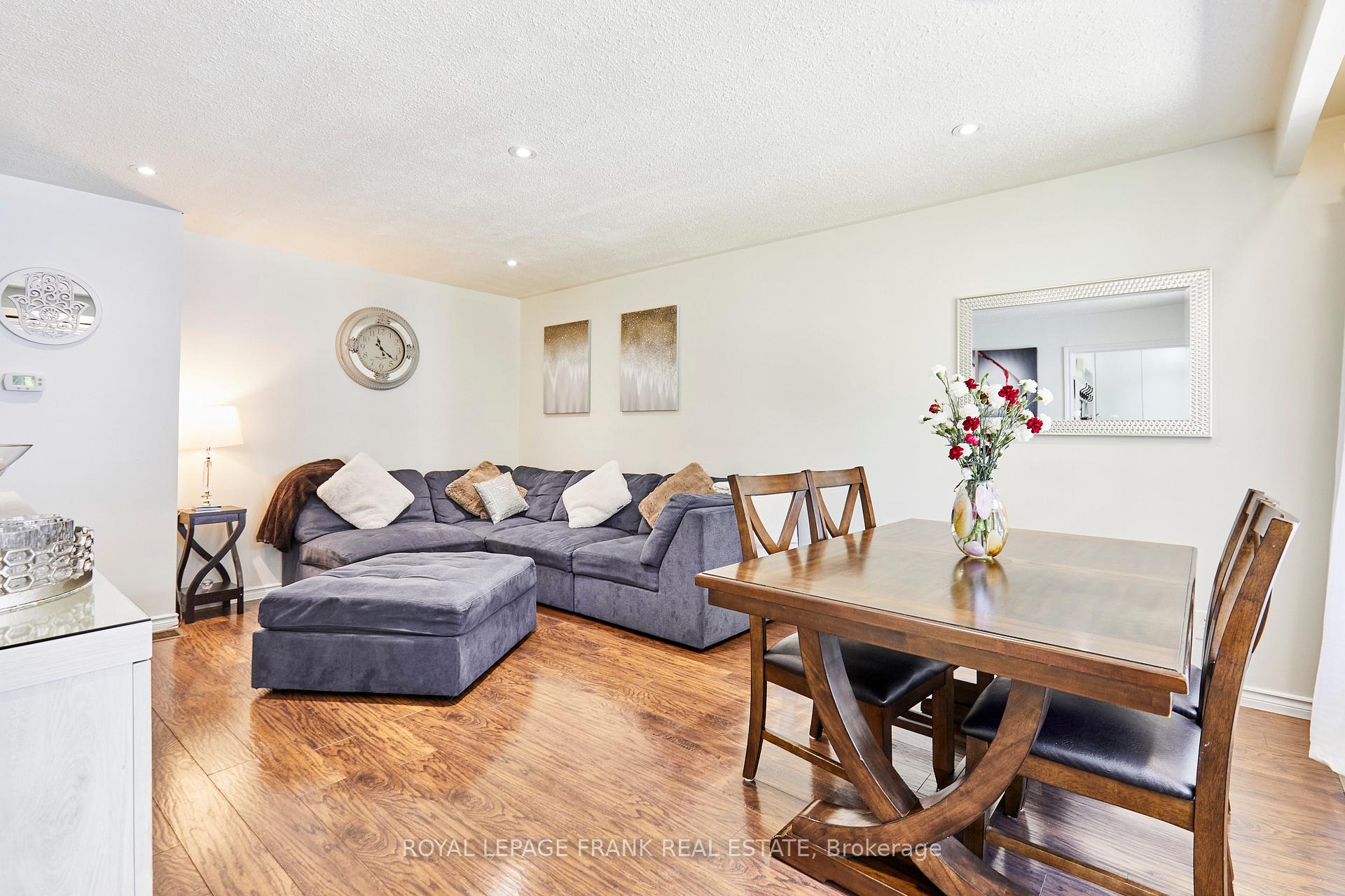 Photo 7 of 733 Clifton Drive, Oshawa, Centennial — HOMEH