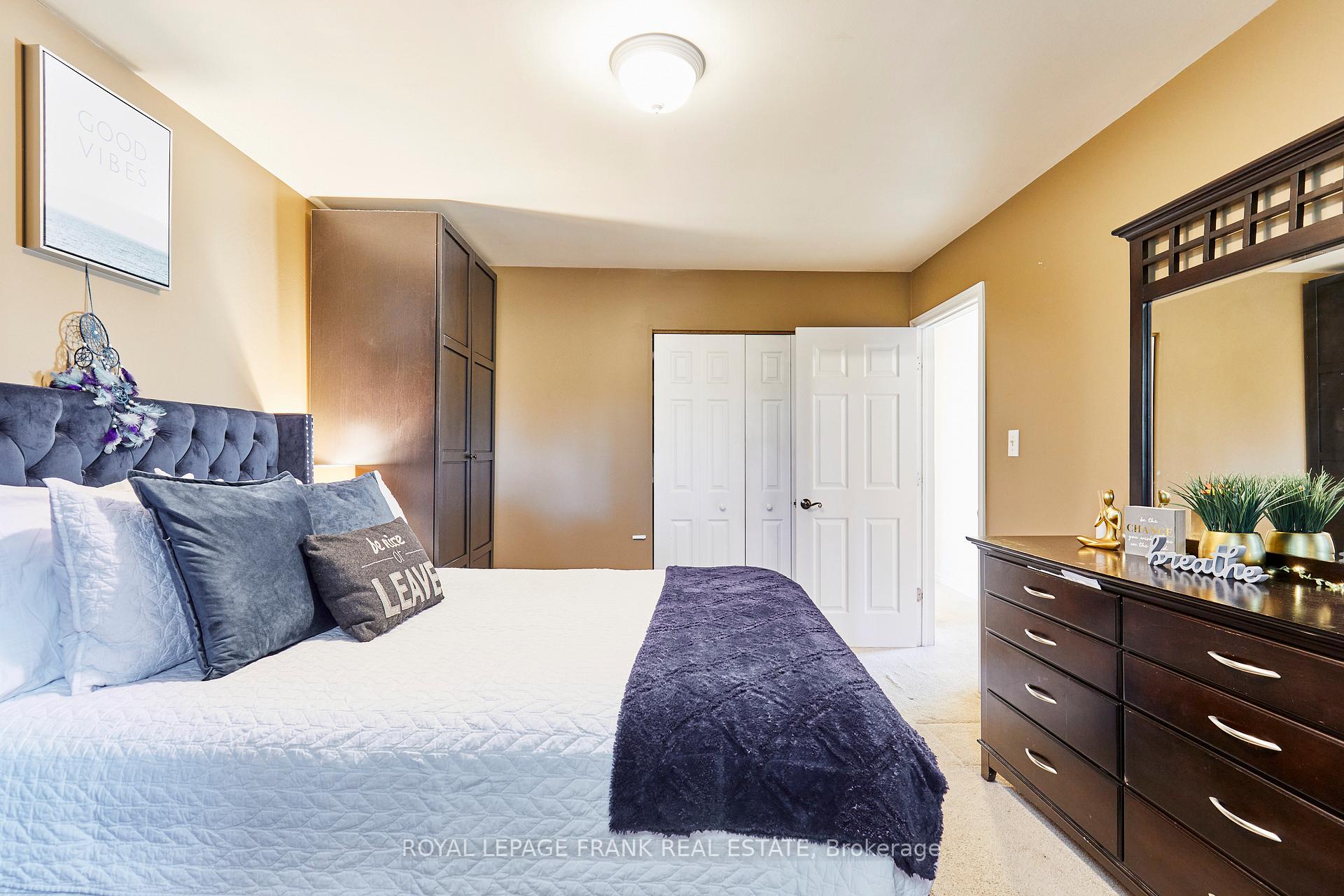 Photo 18 of 733 Clifton Drive, Oshawa, Centennial — HOMEH